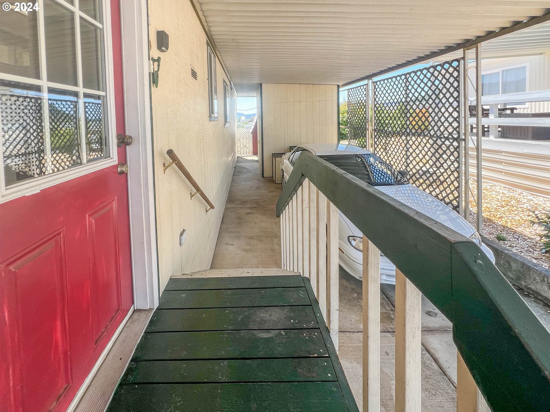 504 SHADOW RANCH LN