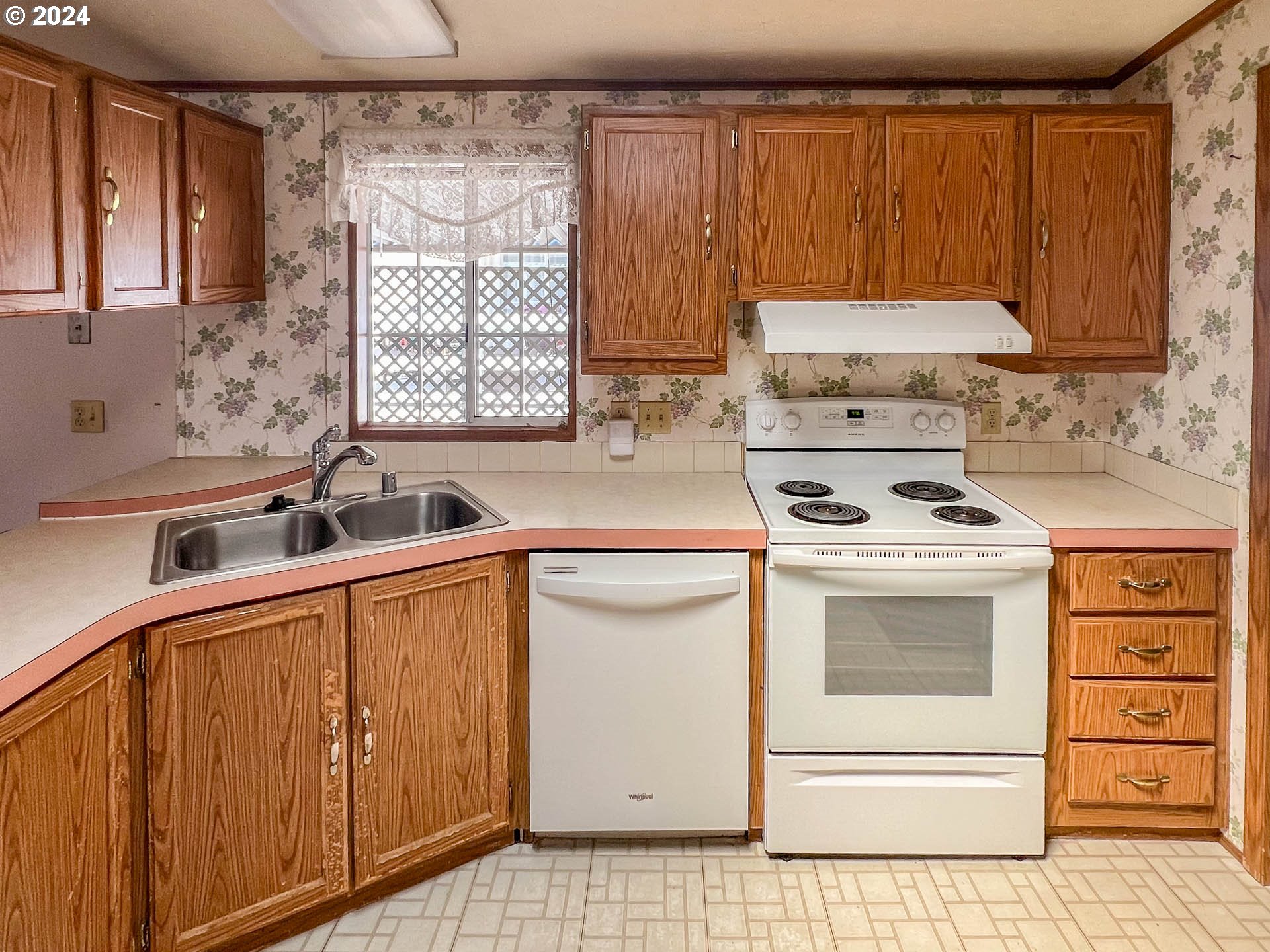 504 SHADOW RANCH LN
