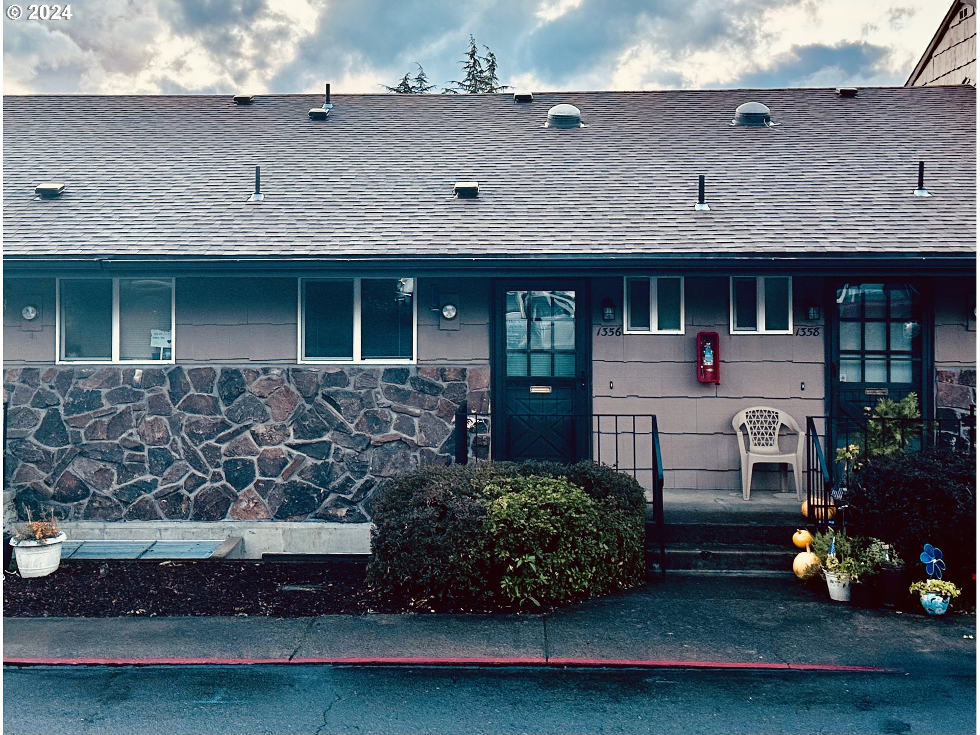 1356 SE COURT AVE