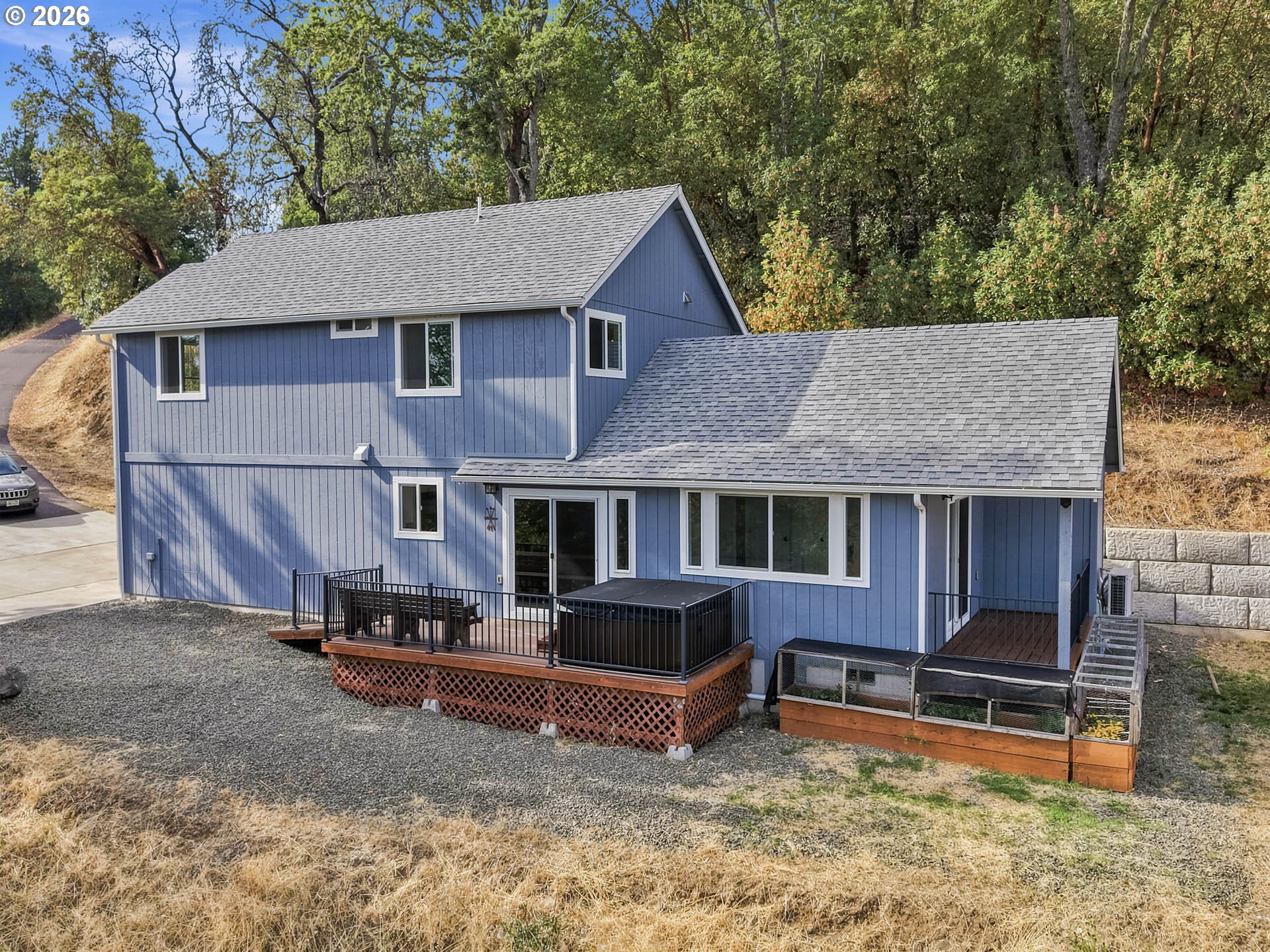 125 EAGLE DR