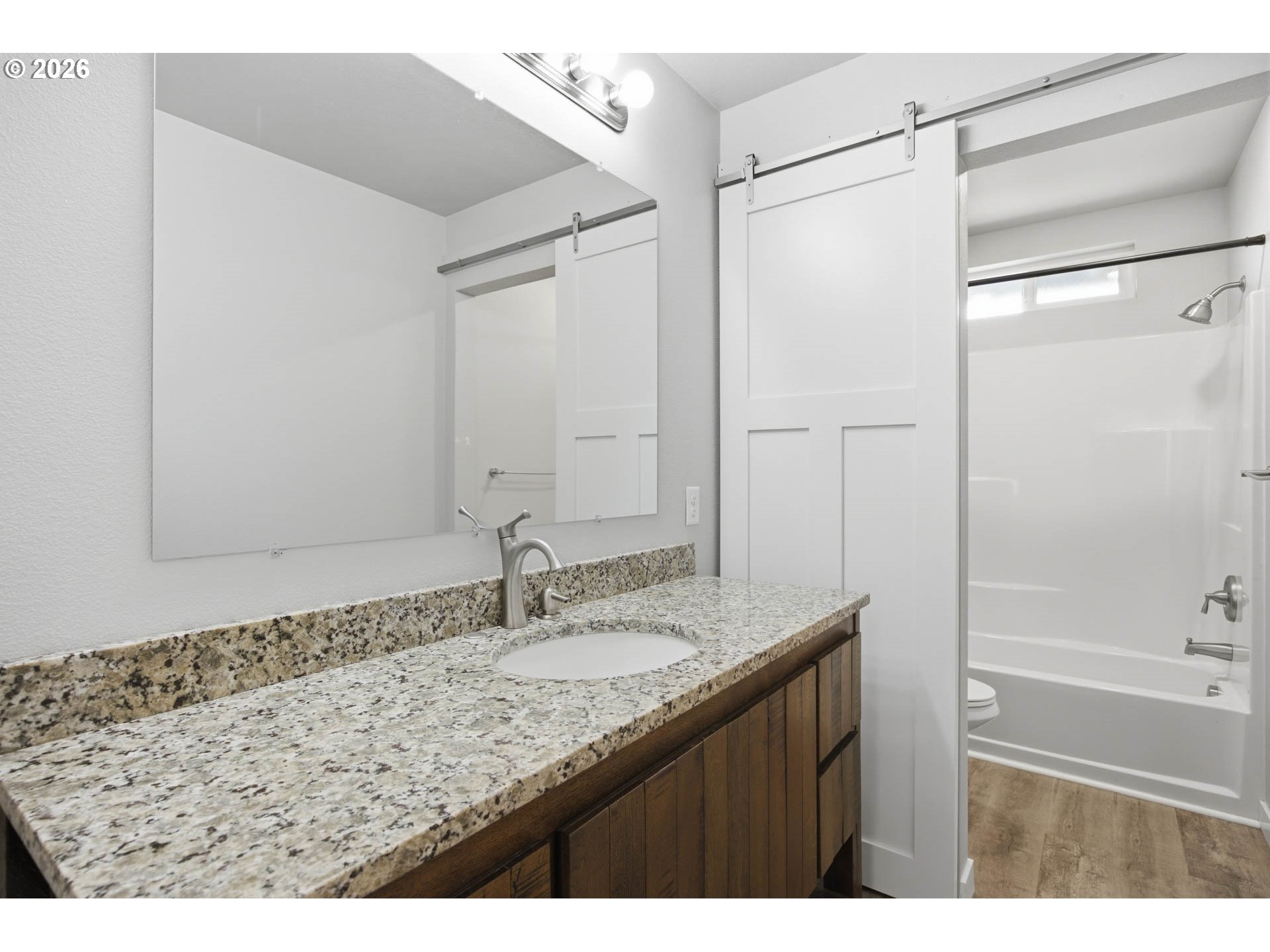 125 EAGLE DR