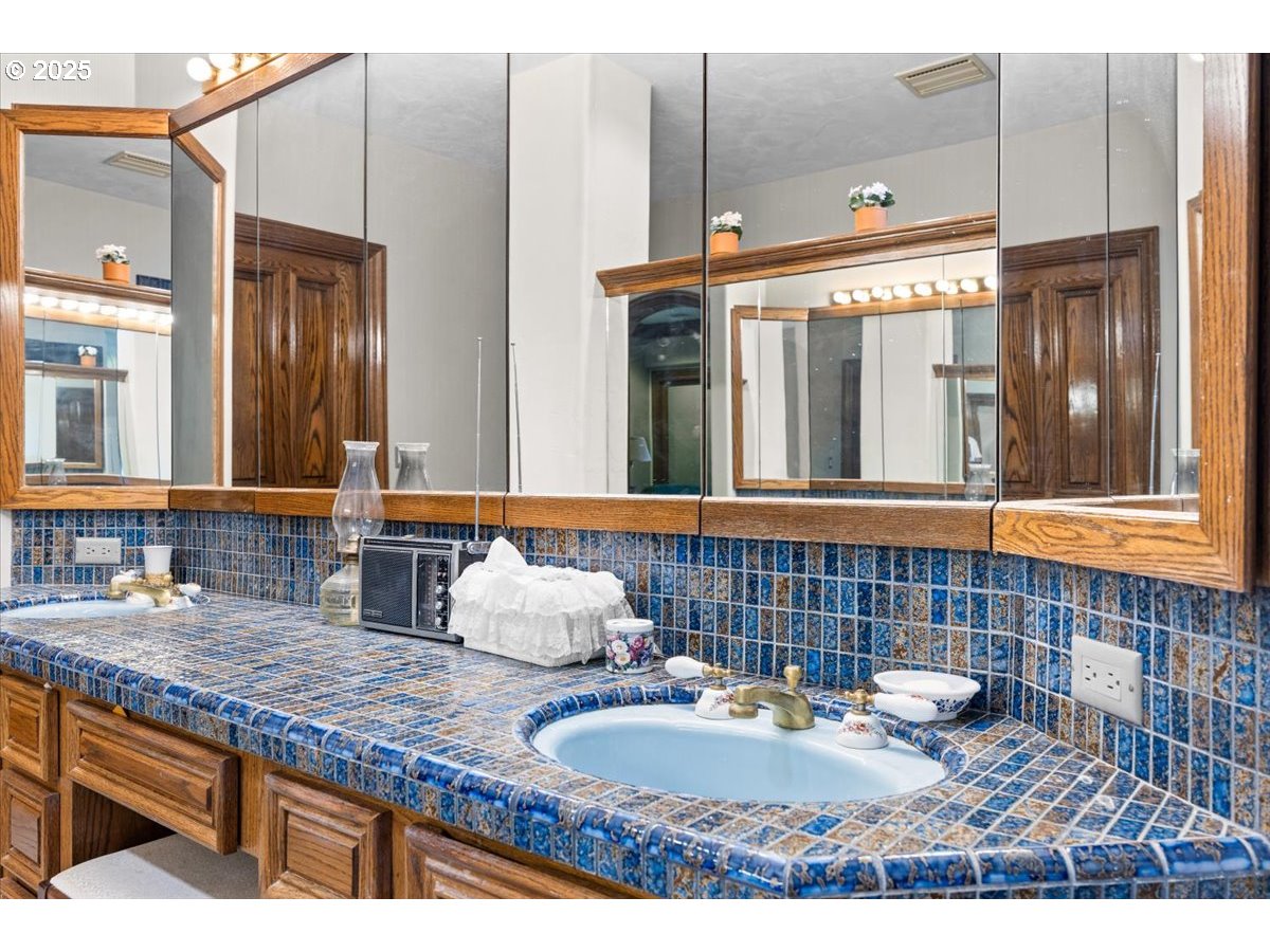 331 METZ HILL RD
