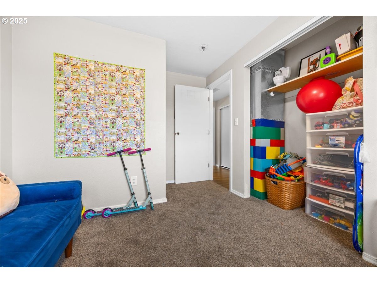 245 GEORGINNA DR