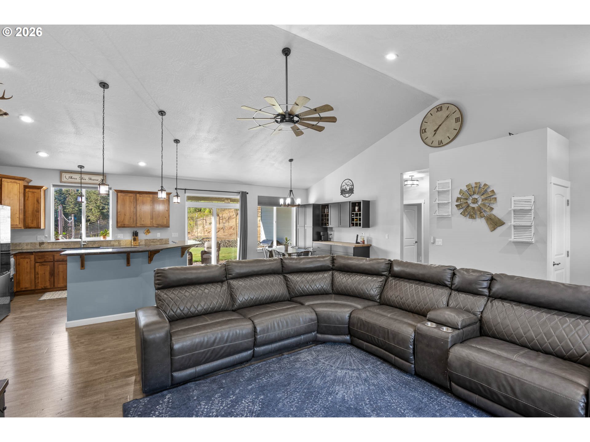 491 OAKWOOD DR