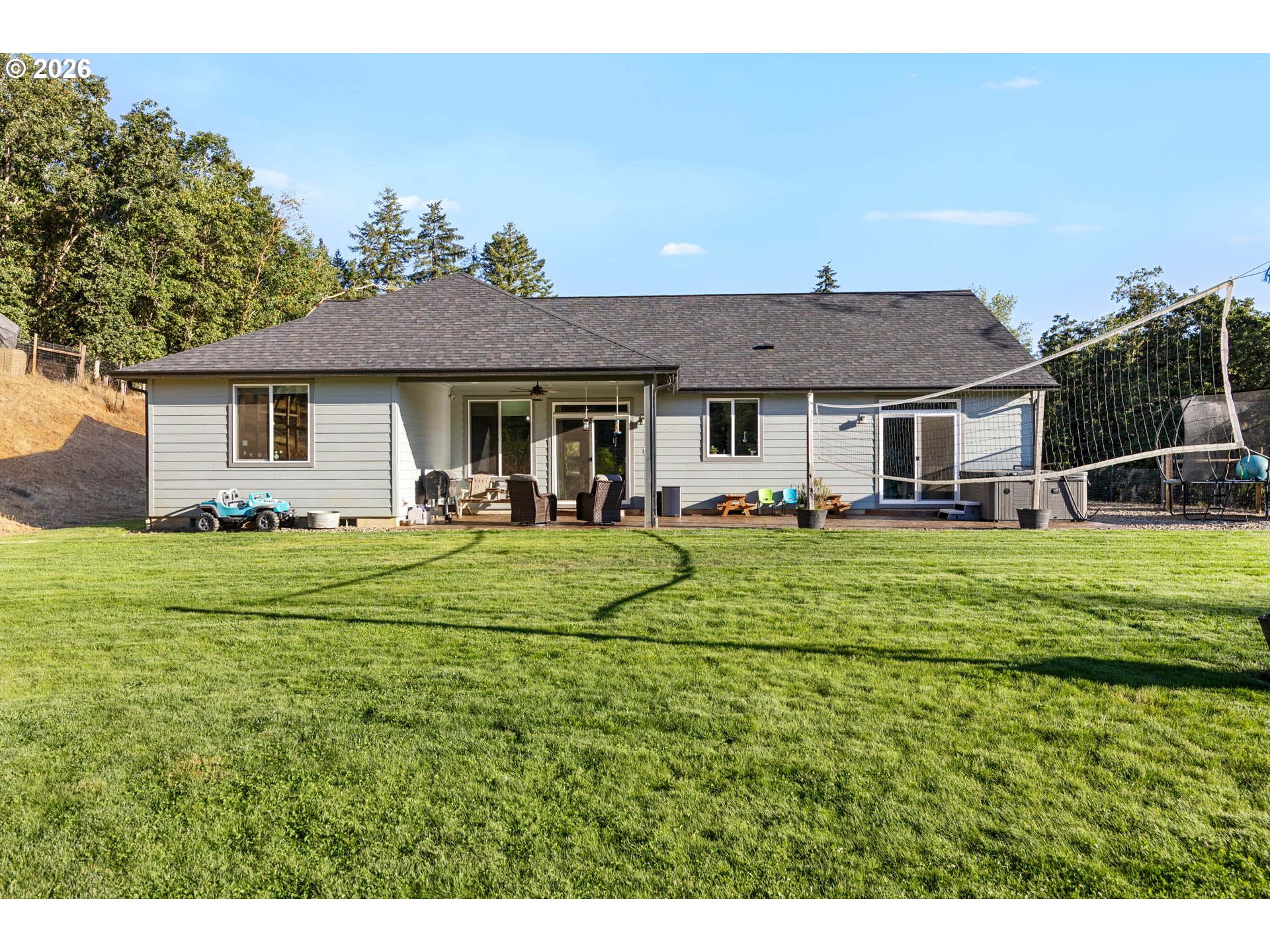 491 OAKWOOD DR