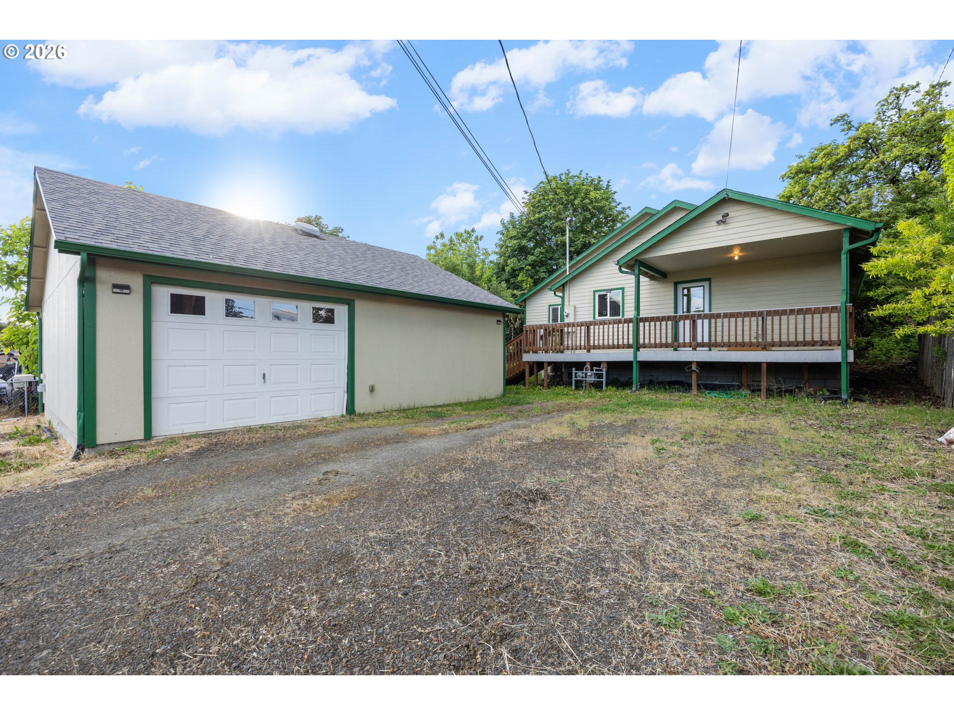 240 E FOURTH AVE
