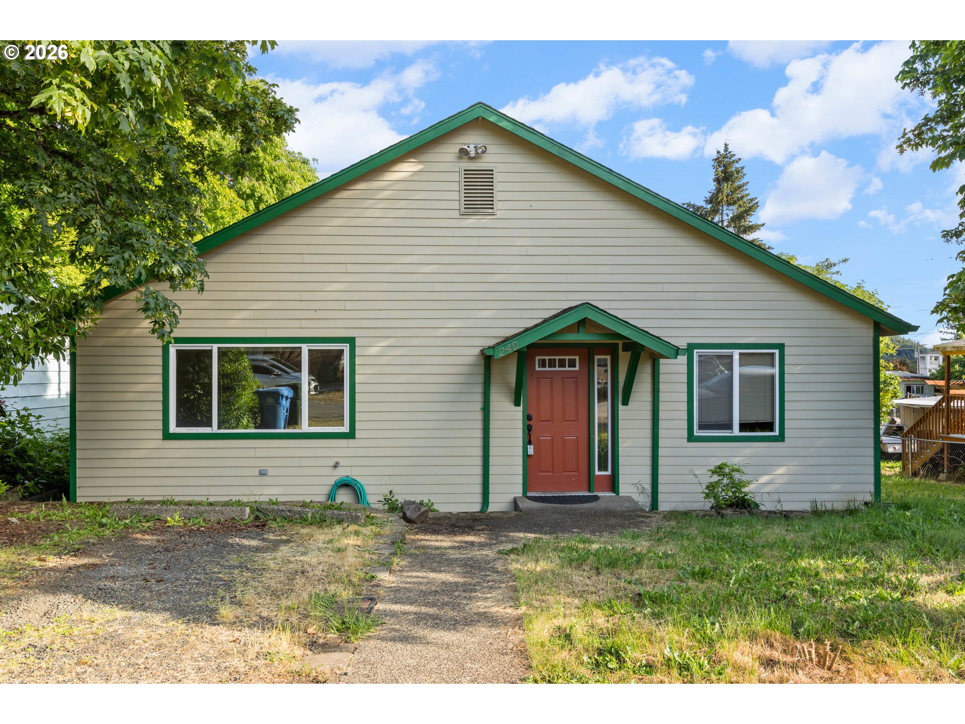 240 E FOURTH AVE