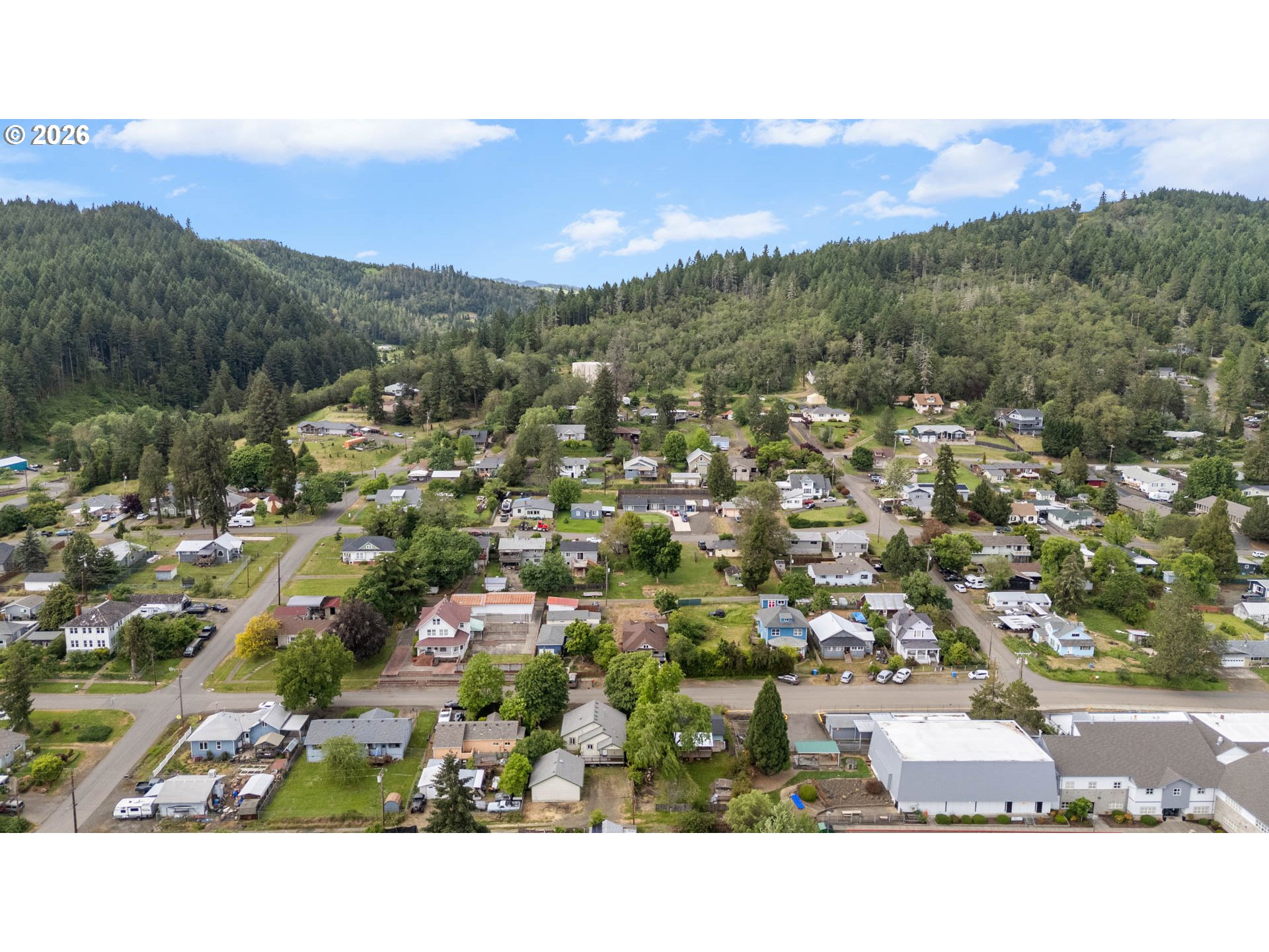 240 E FOURTH AVE