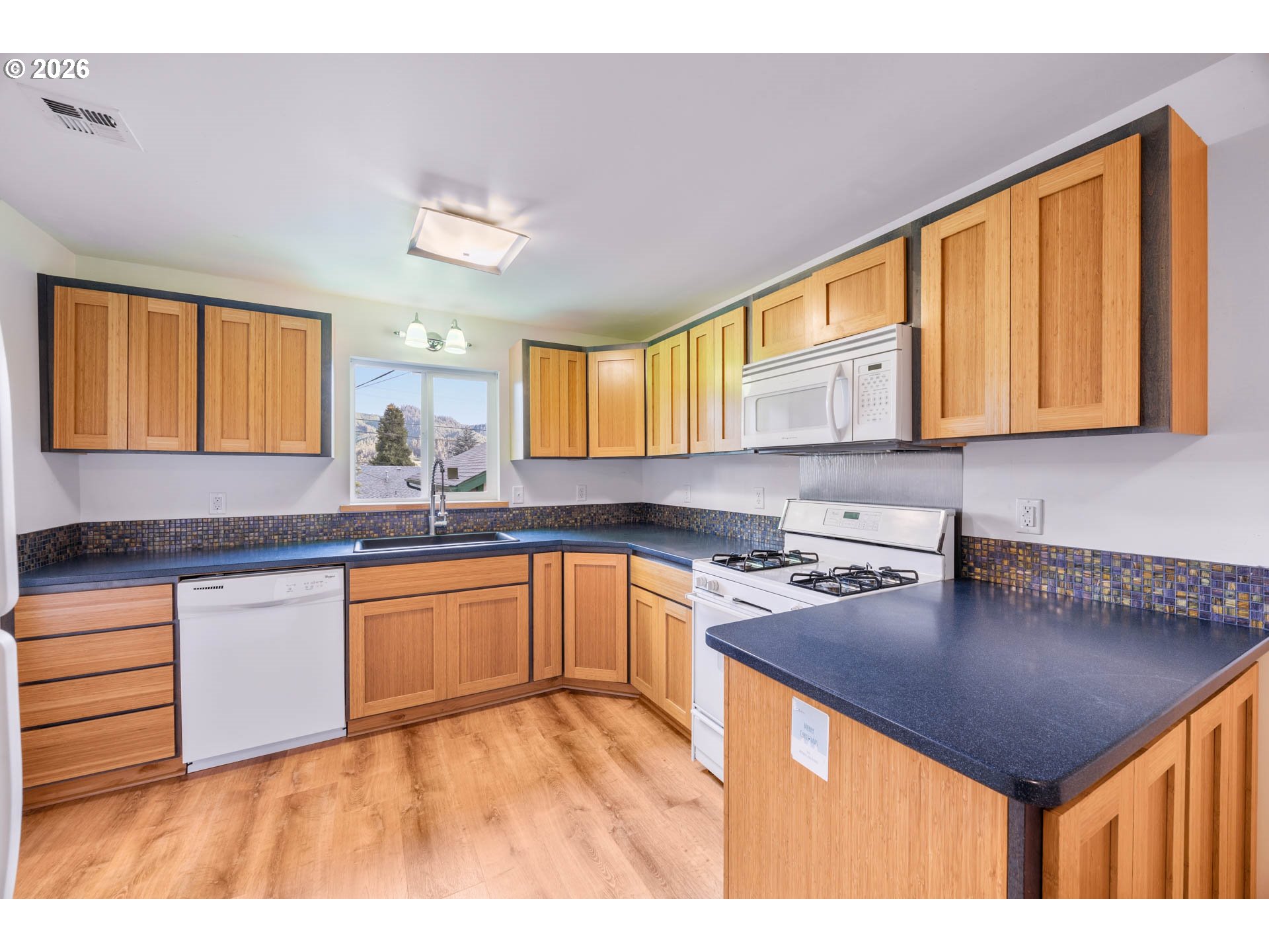 240 E FOURTH AVE