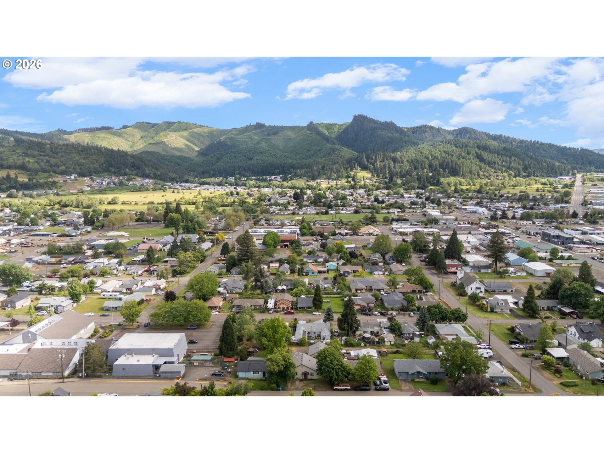 240 E FOURTH AVE