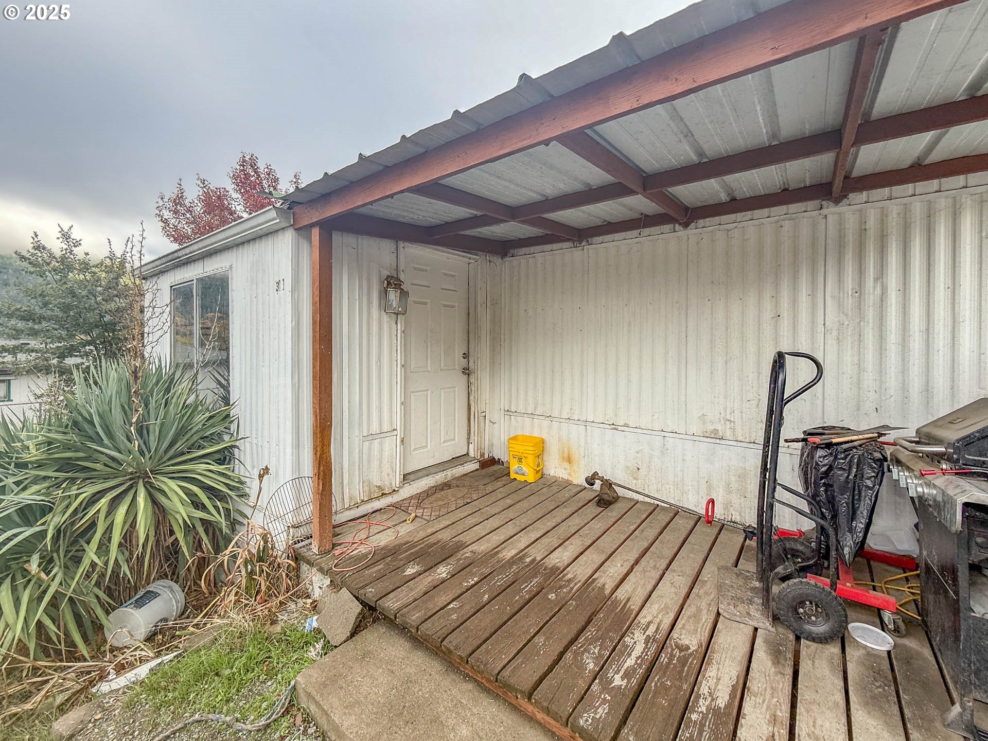 301 CONRAD ST
