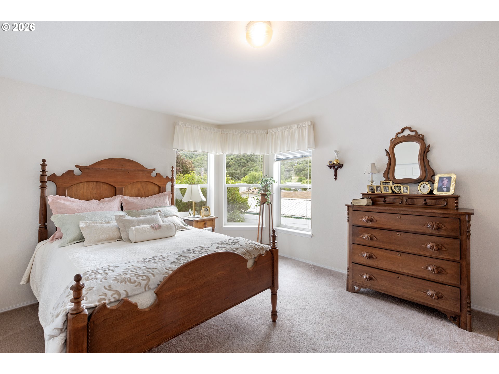 1003 SHADOW RANCH LN