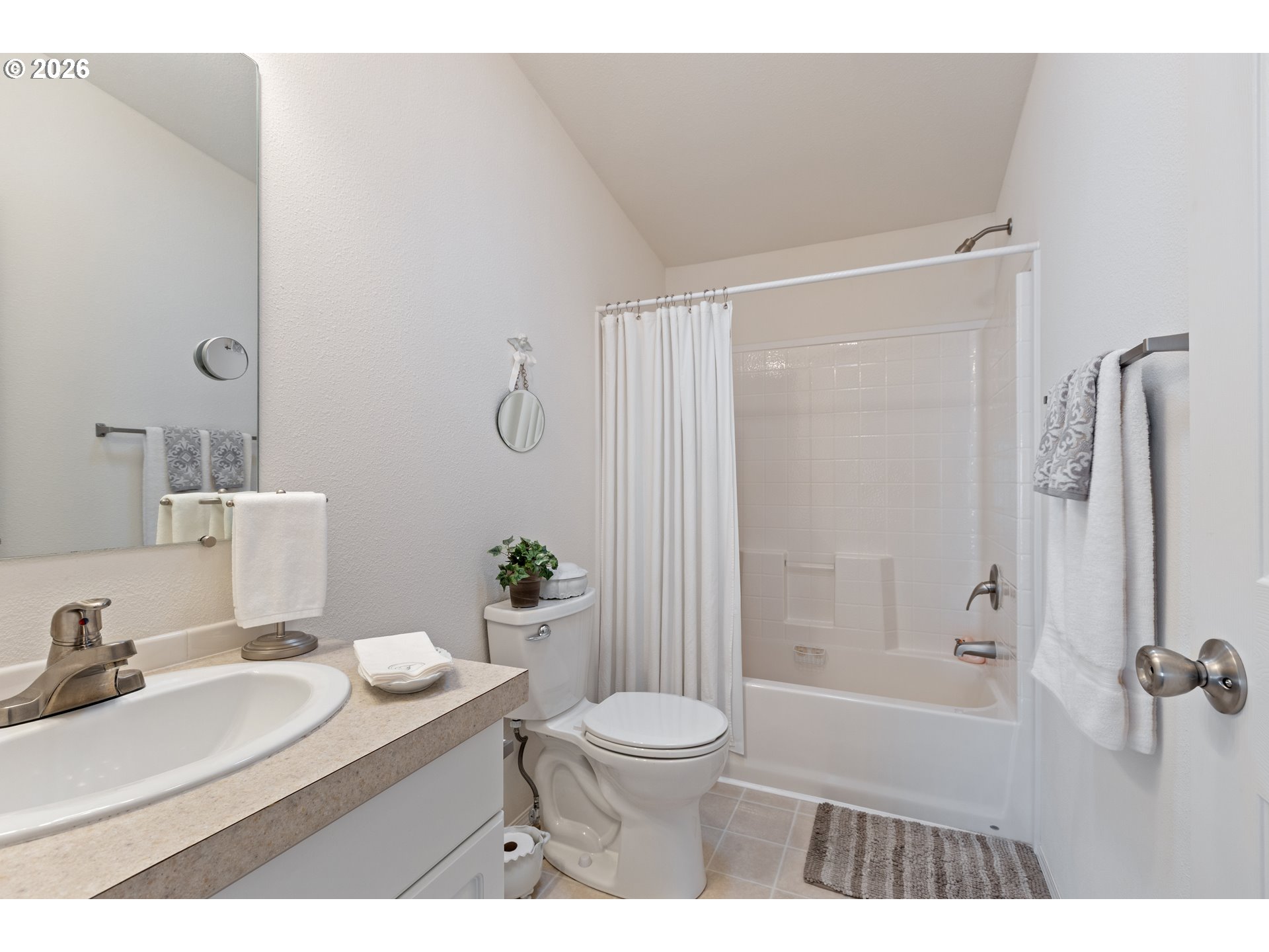 1003 SHADOW RANCH LN