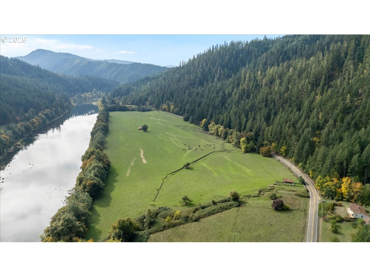 2277 COUGAR CREEK RD