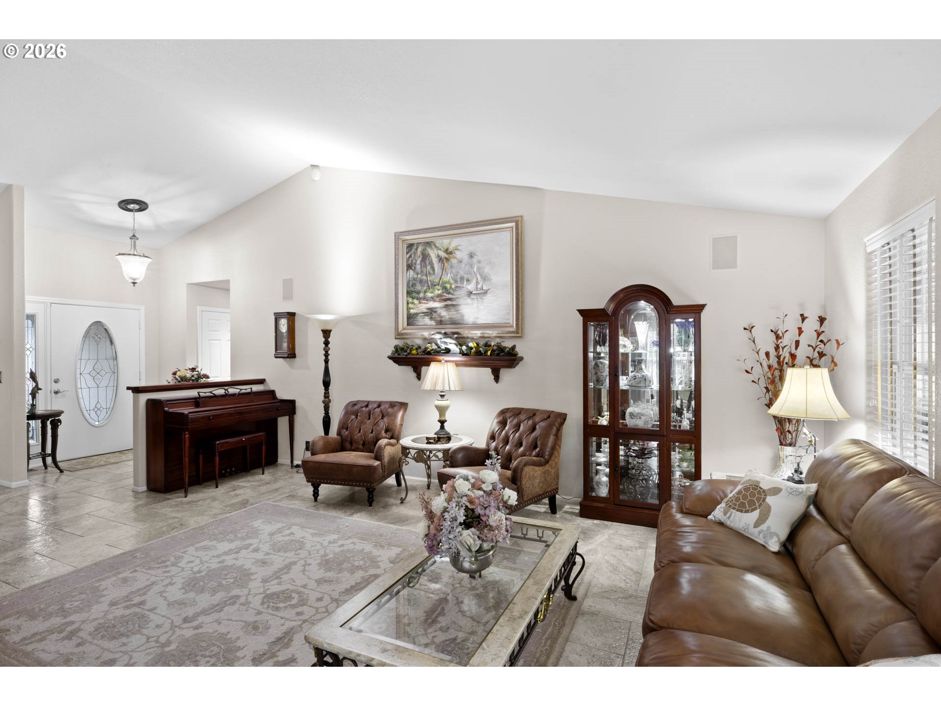 237 CAMBRIDGE DR