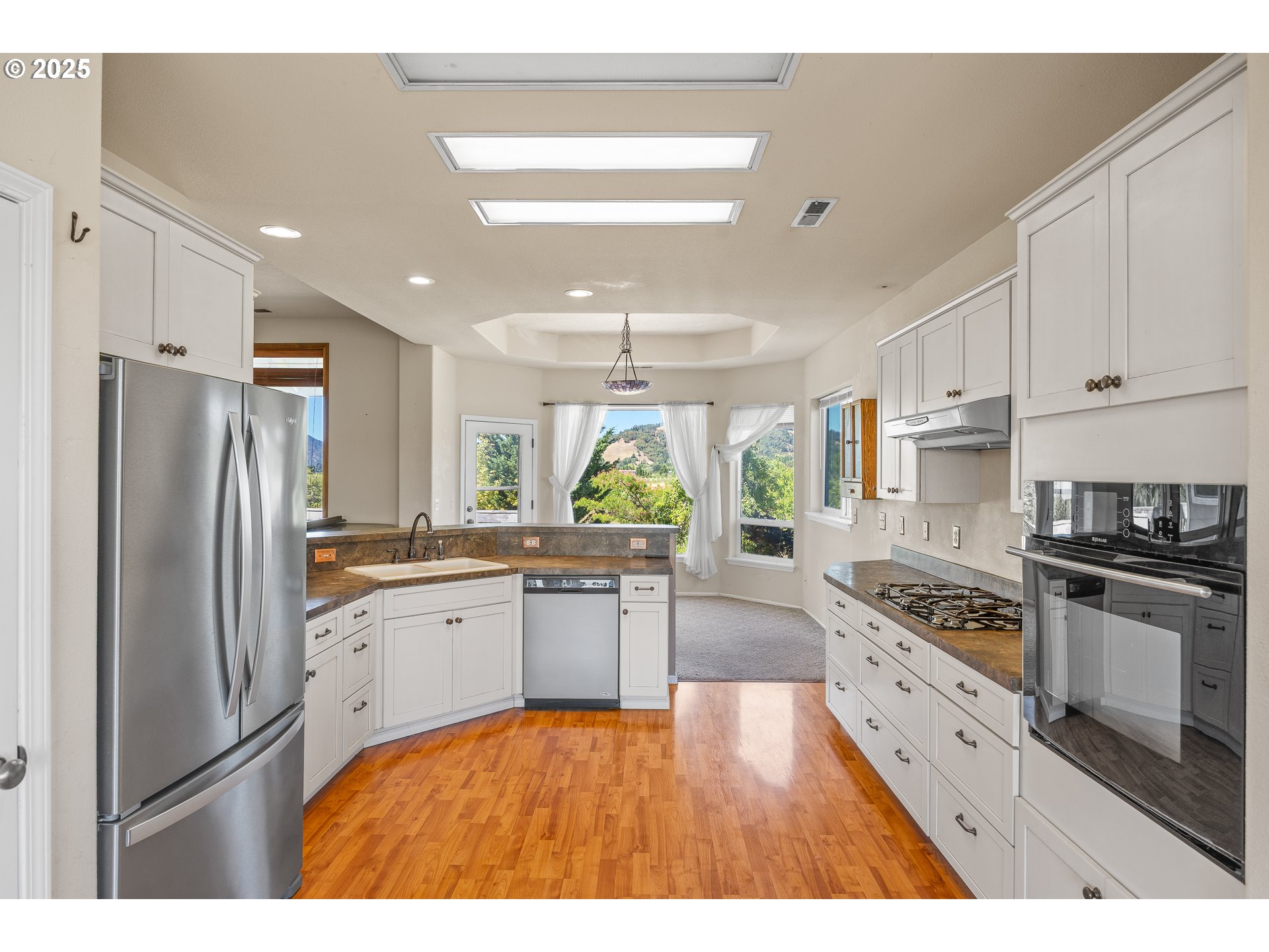 360 CAPITAL LN