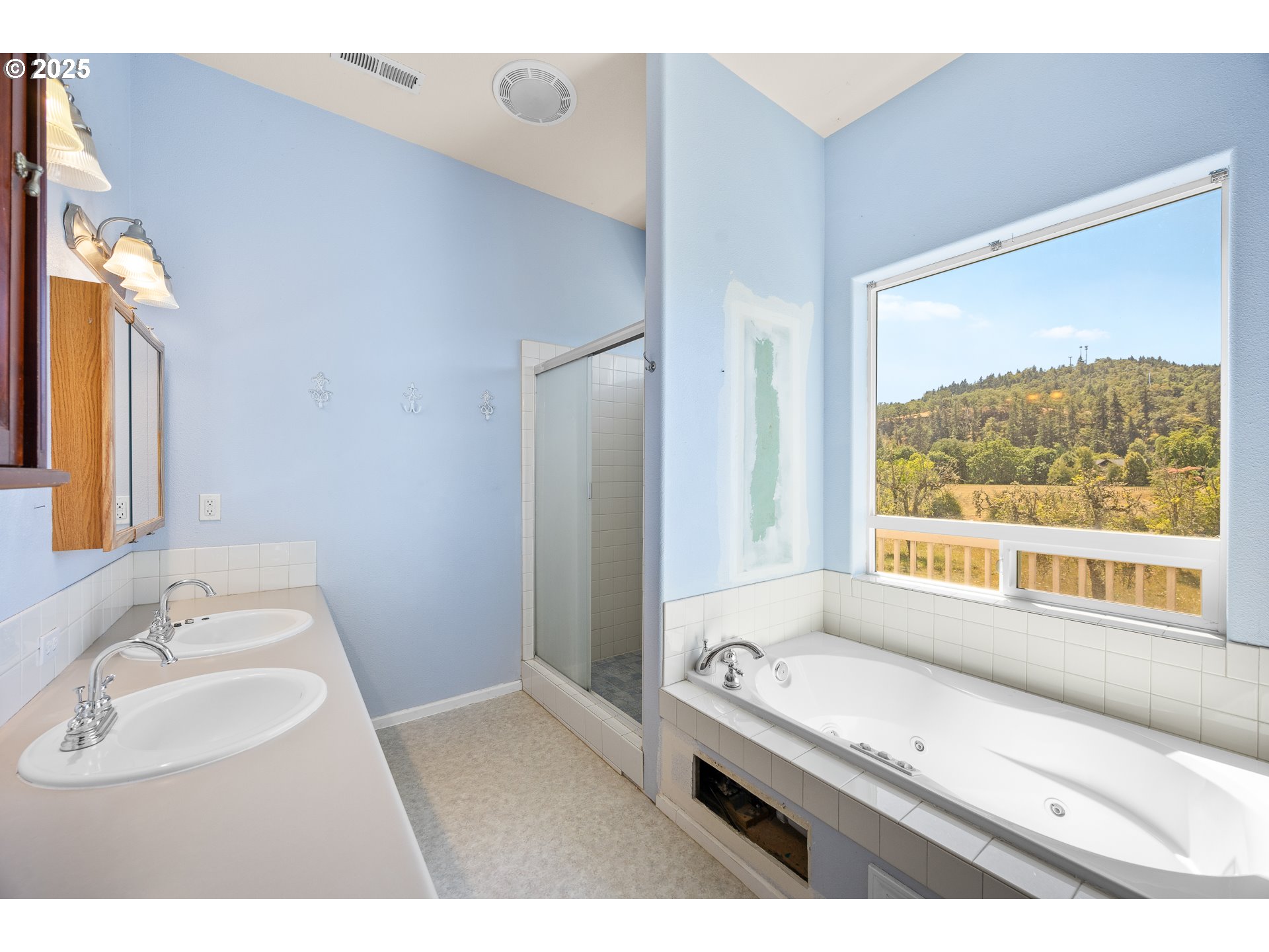 360 CAPITAL LN