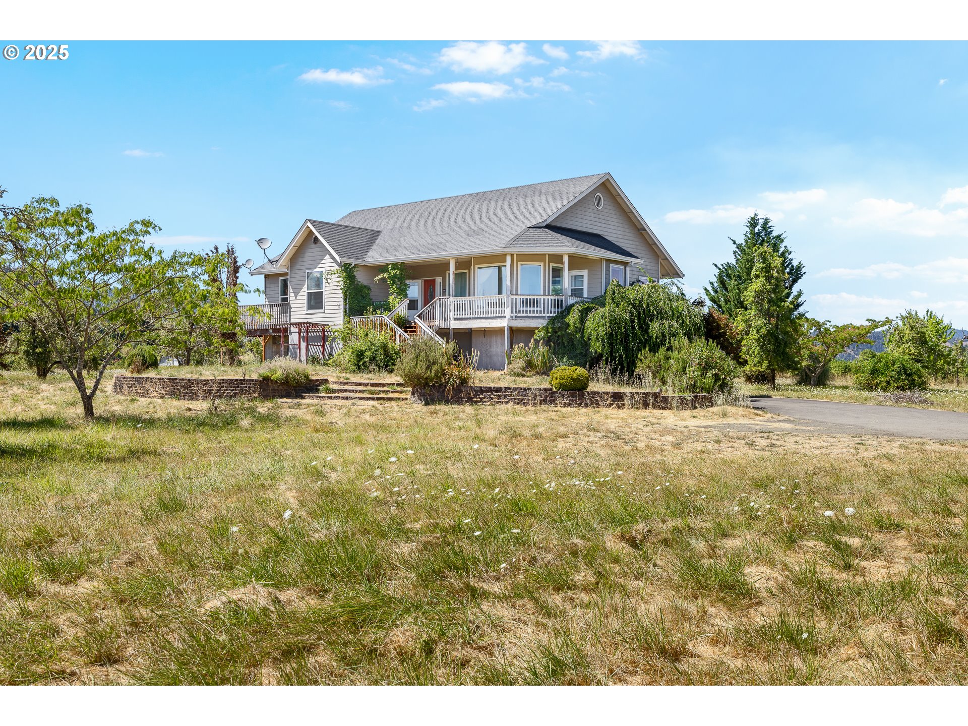 360 CAPITAL LN
