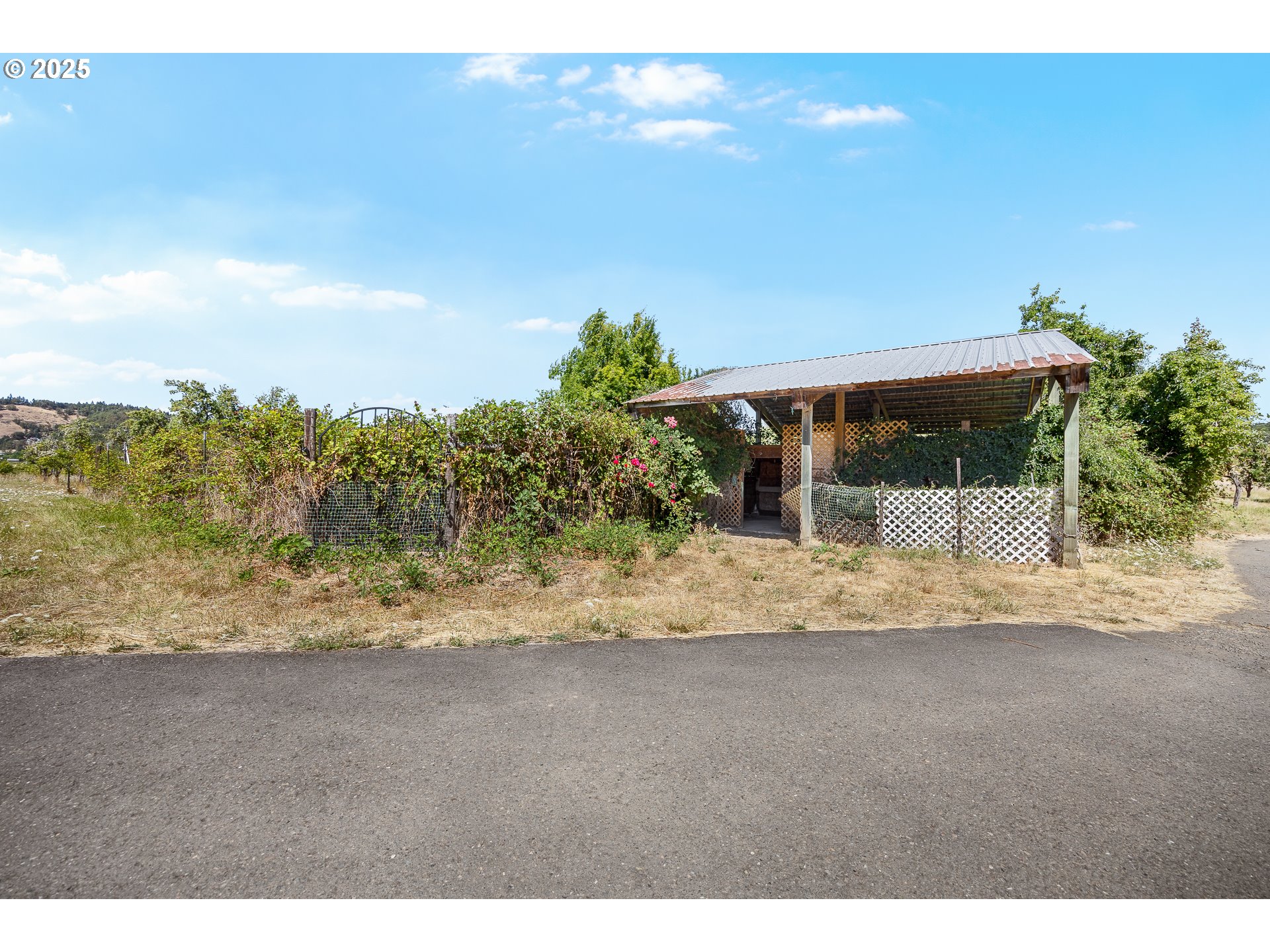 360 CAPITAL LN
