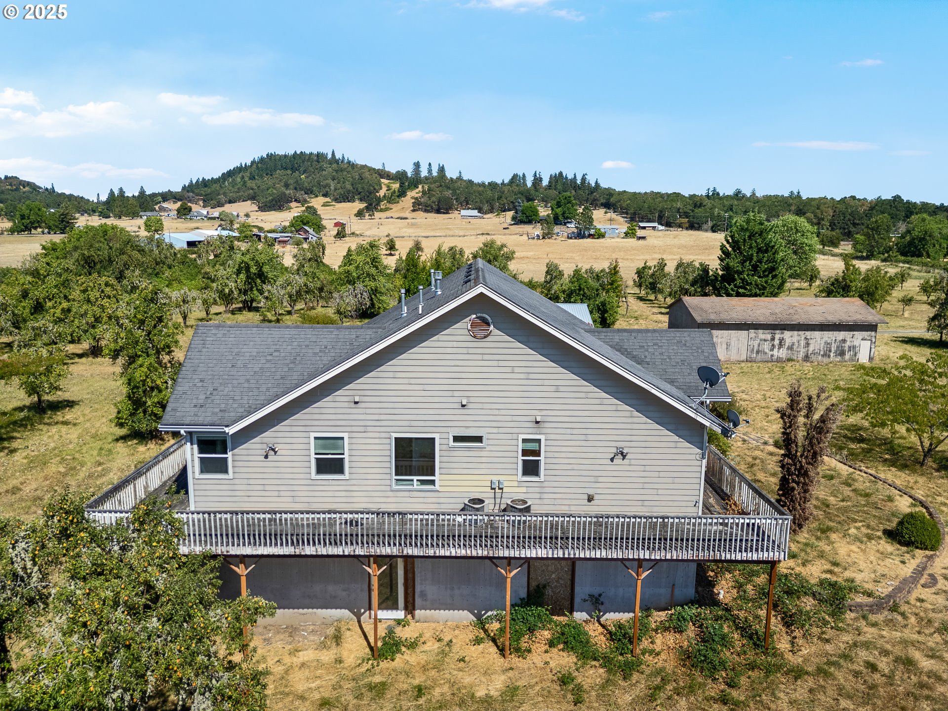 360 CAPITAL LN