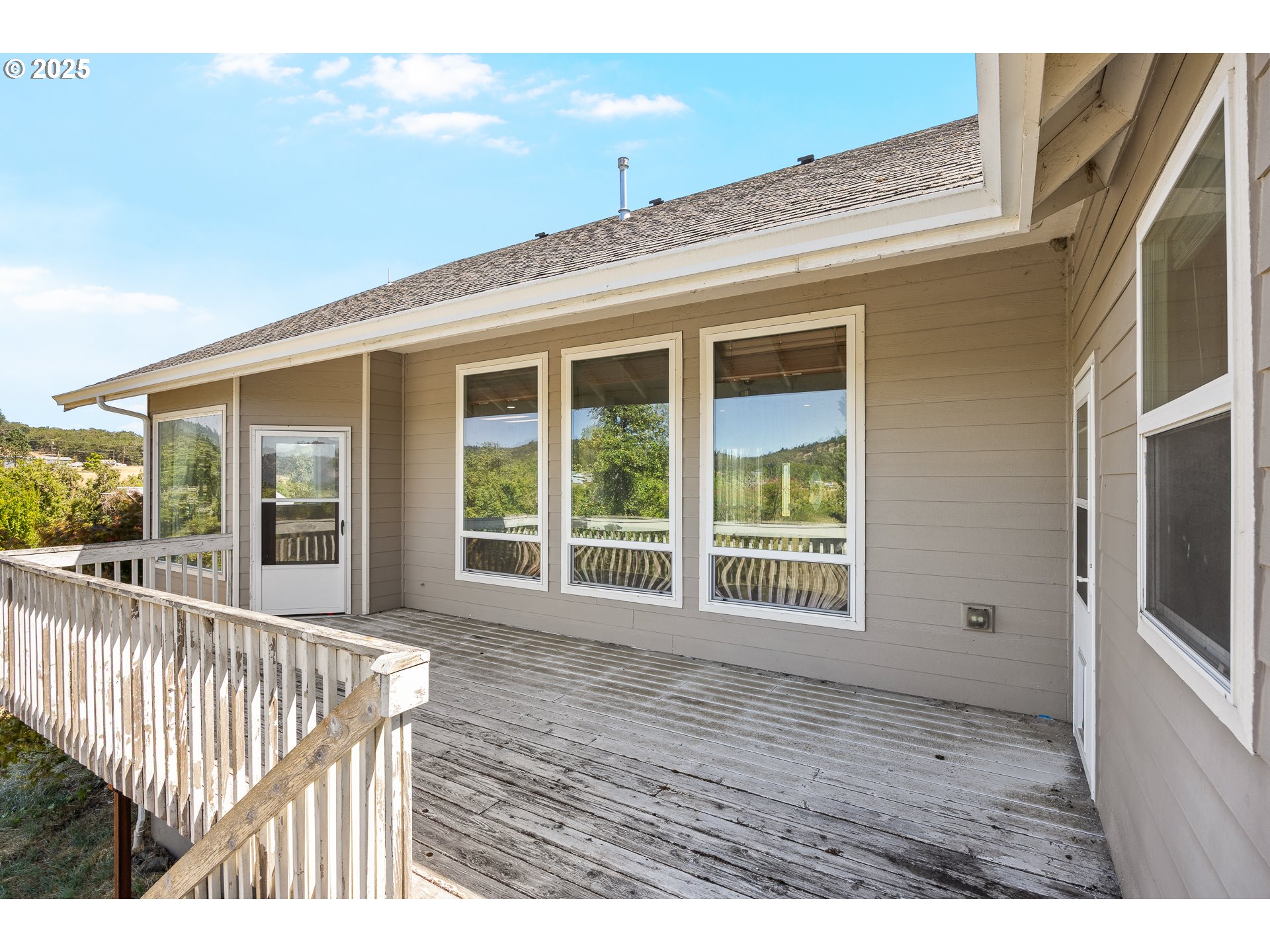 360 CAPITAL LN
