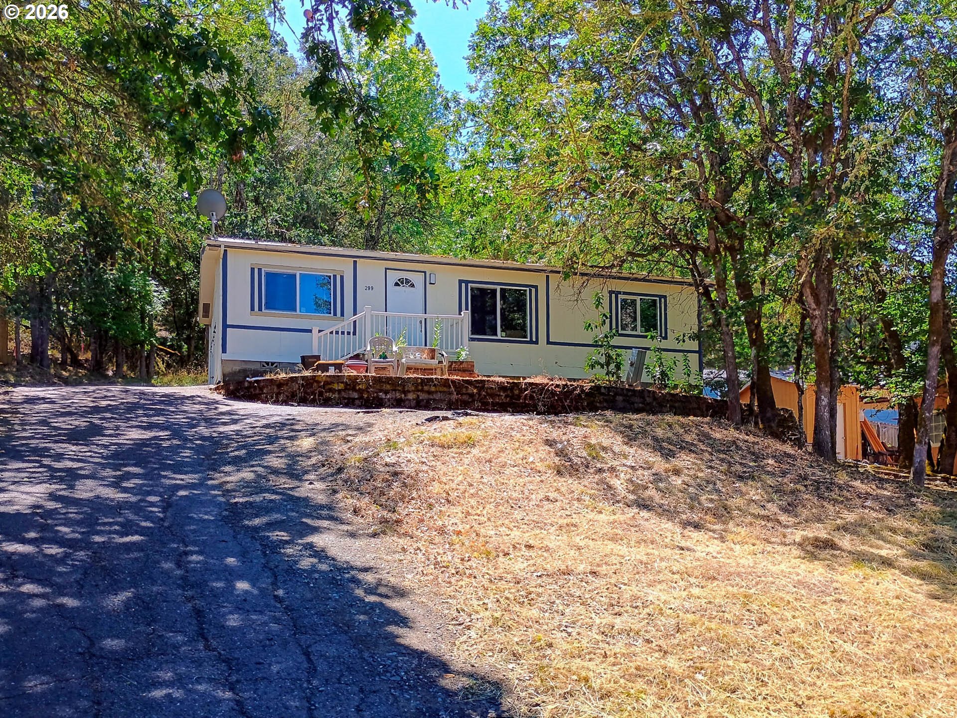 299 NE KIRBY AVE