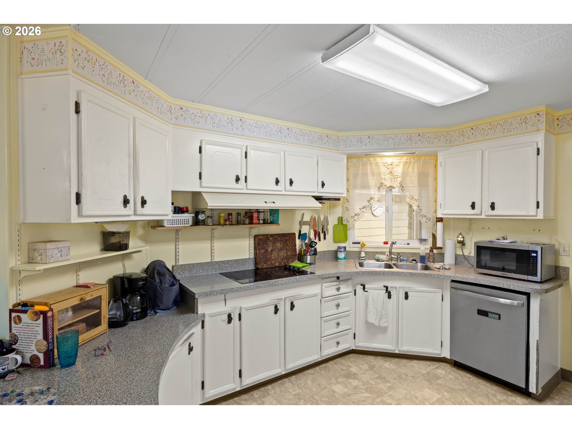159 NW KRISTEN CT