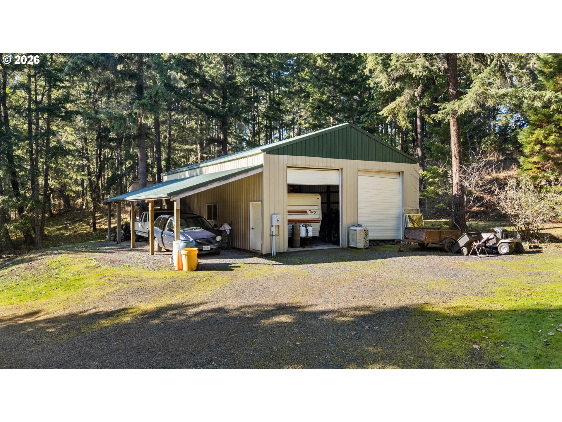 270 KINGSWAY LN
