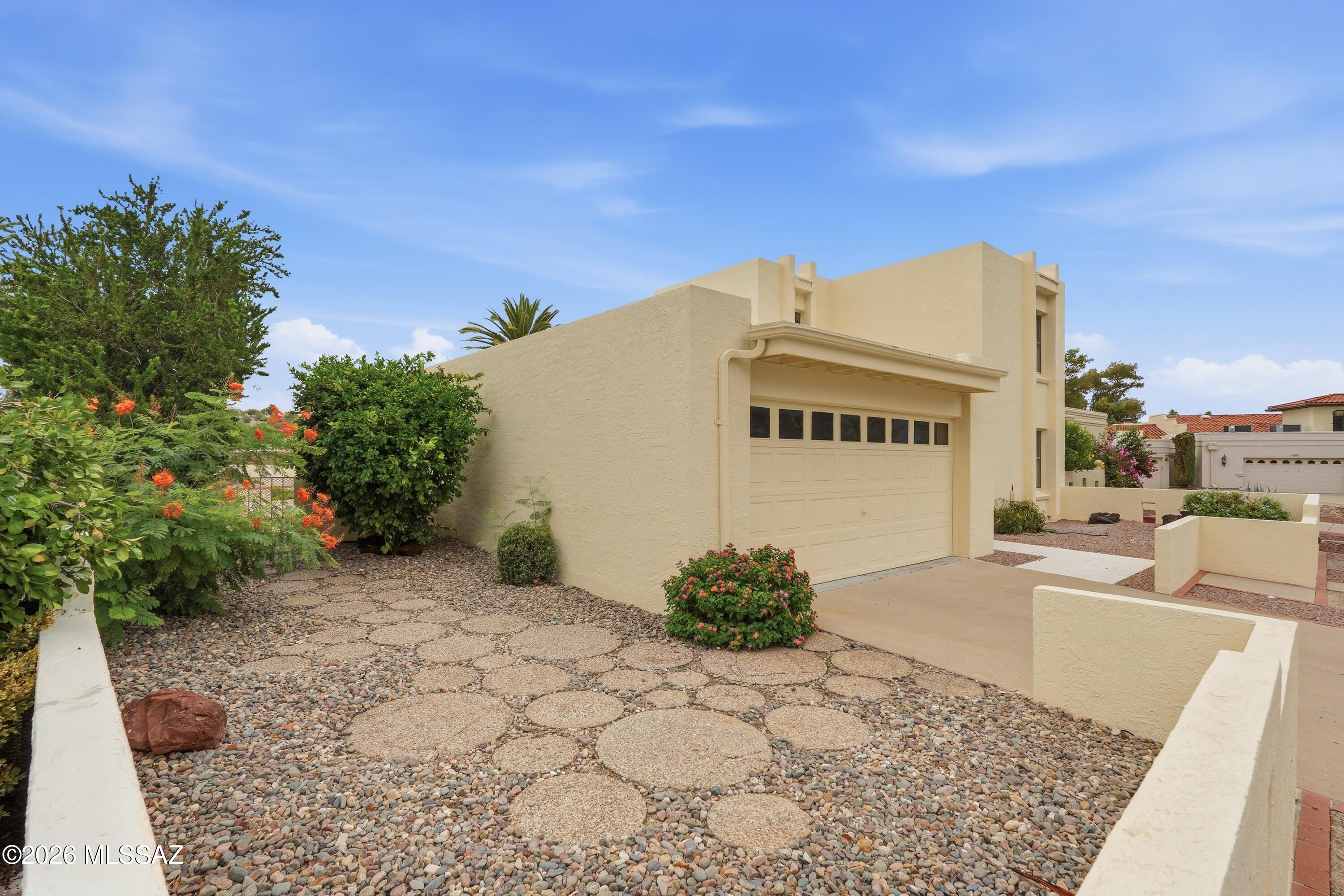 7912 N Casas Cameo