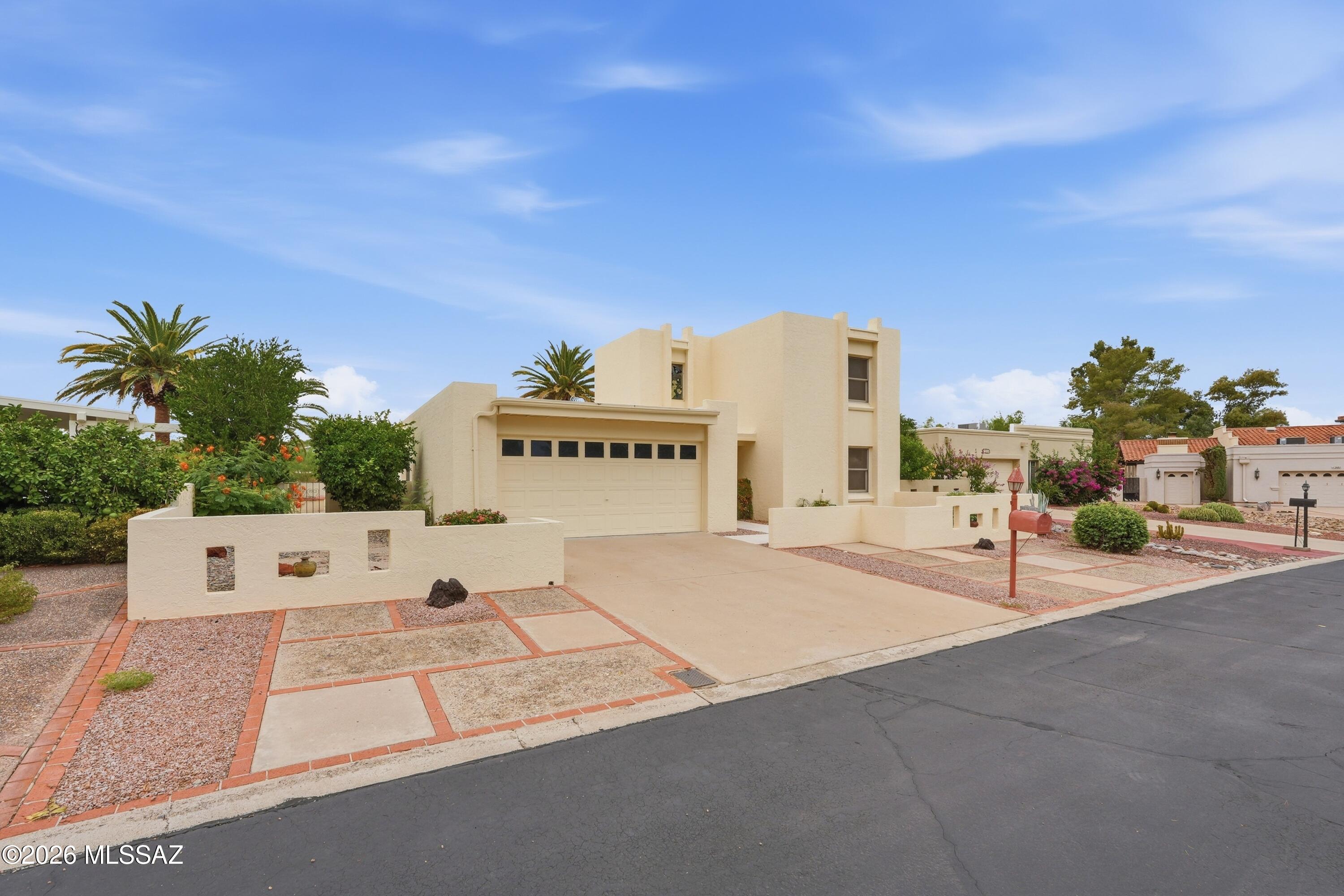 7912 N Casas Cameo