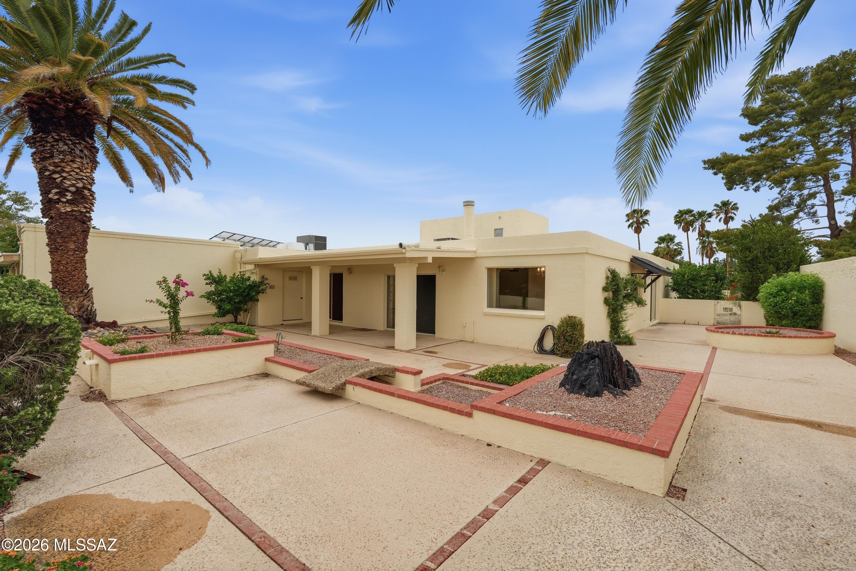 7912 N Casas Cameo