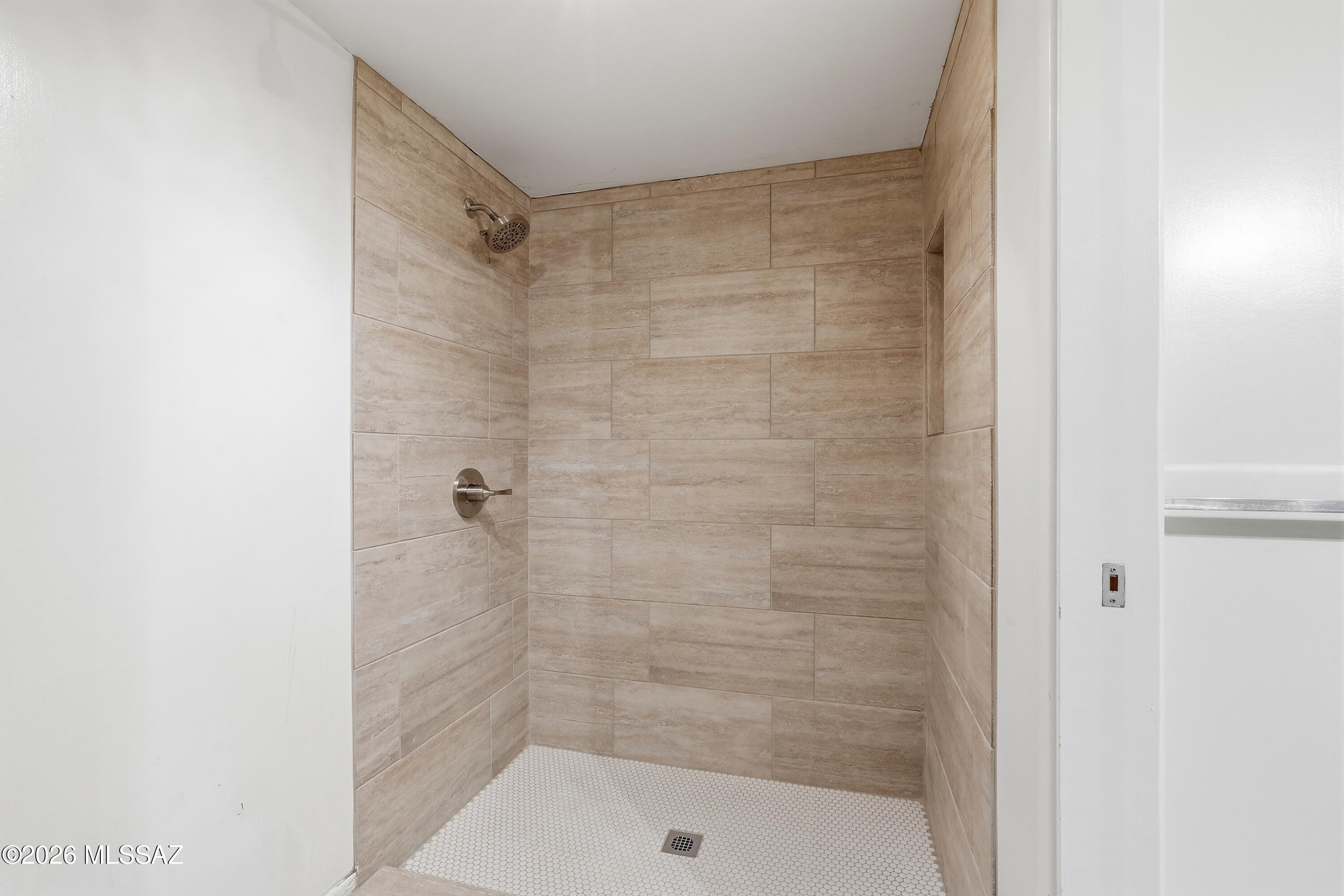 7912 N Casas Cameo