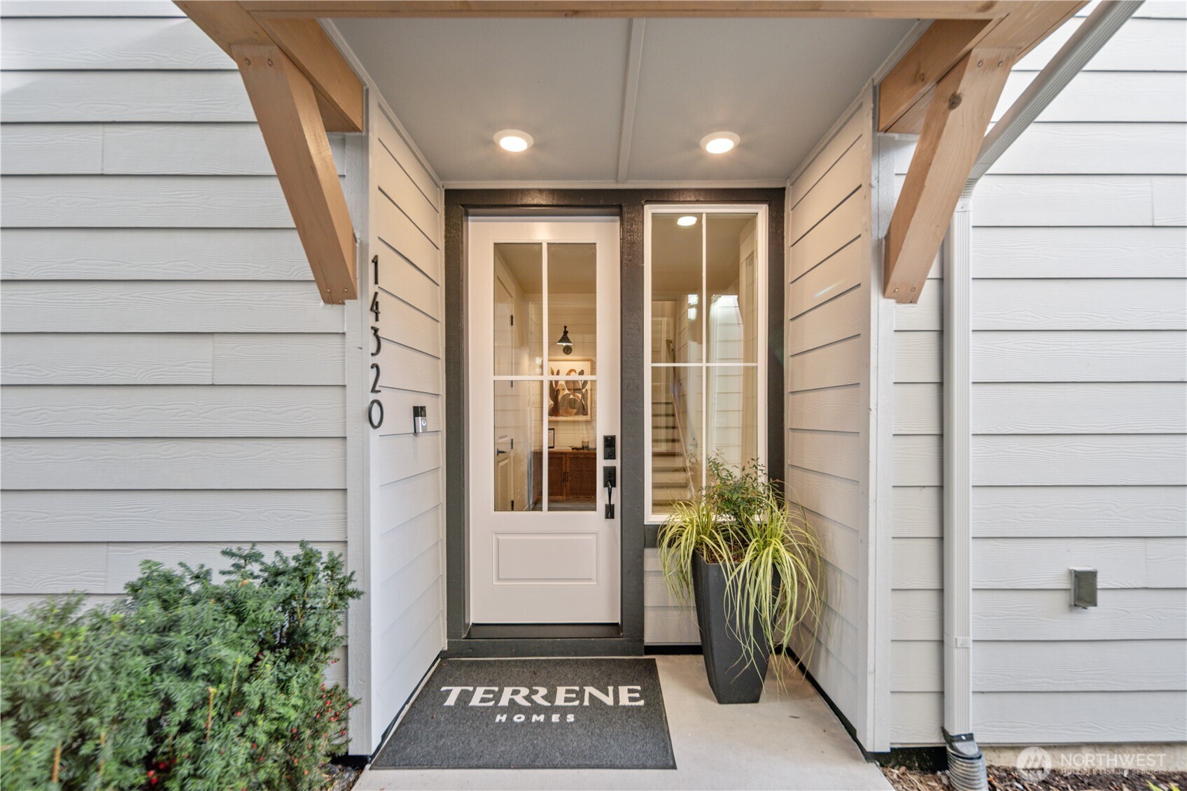 14330 148th Place NE Unit: 27