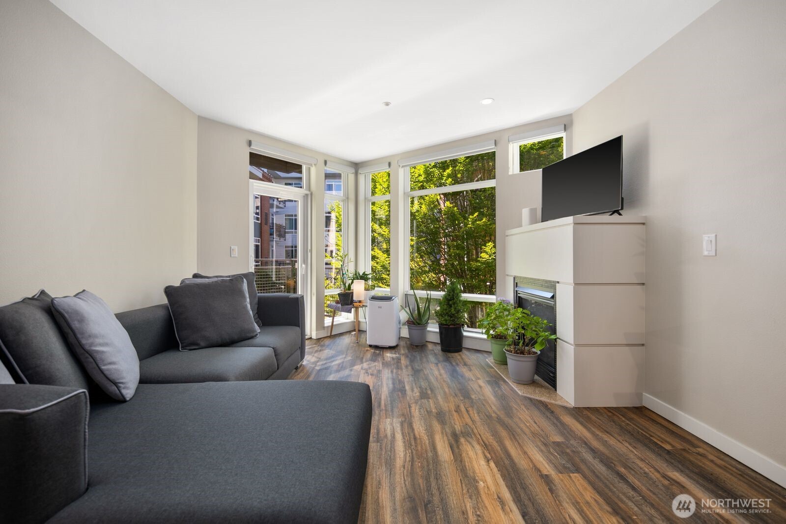 211 Kirkland Ave Unit: 223