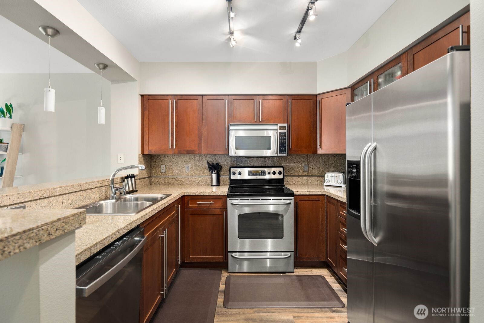 211 Kirkland Ave Unit: 223