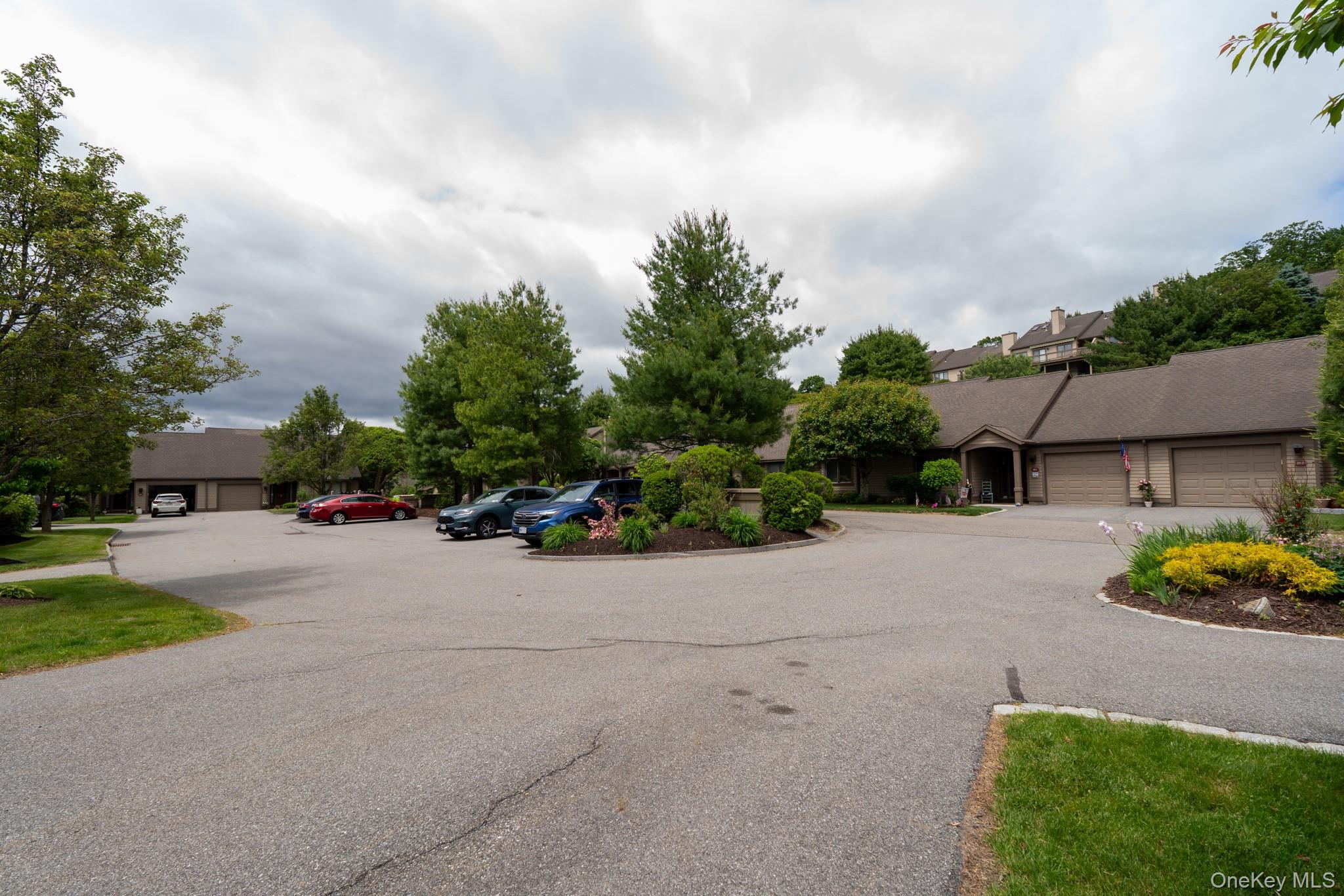 879 Heritage Hills Unit: B