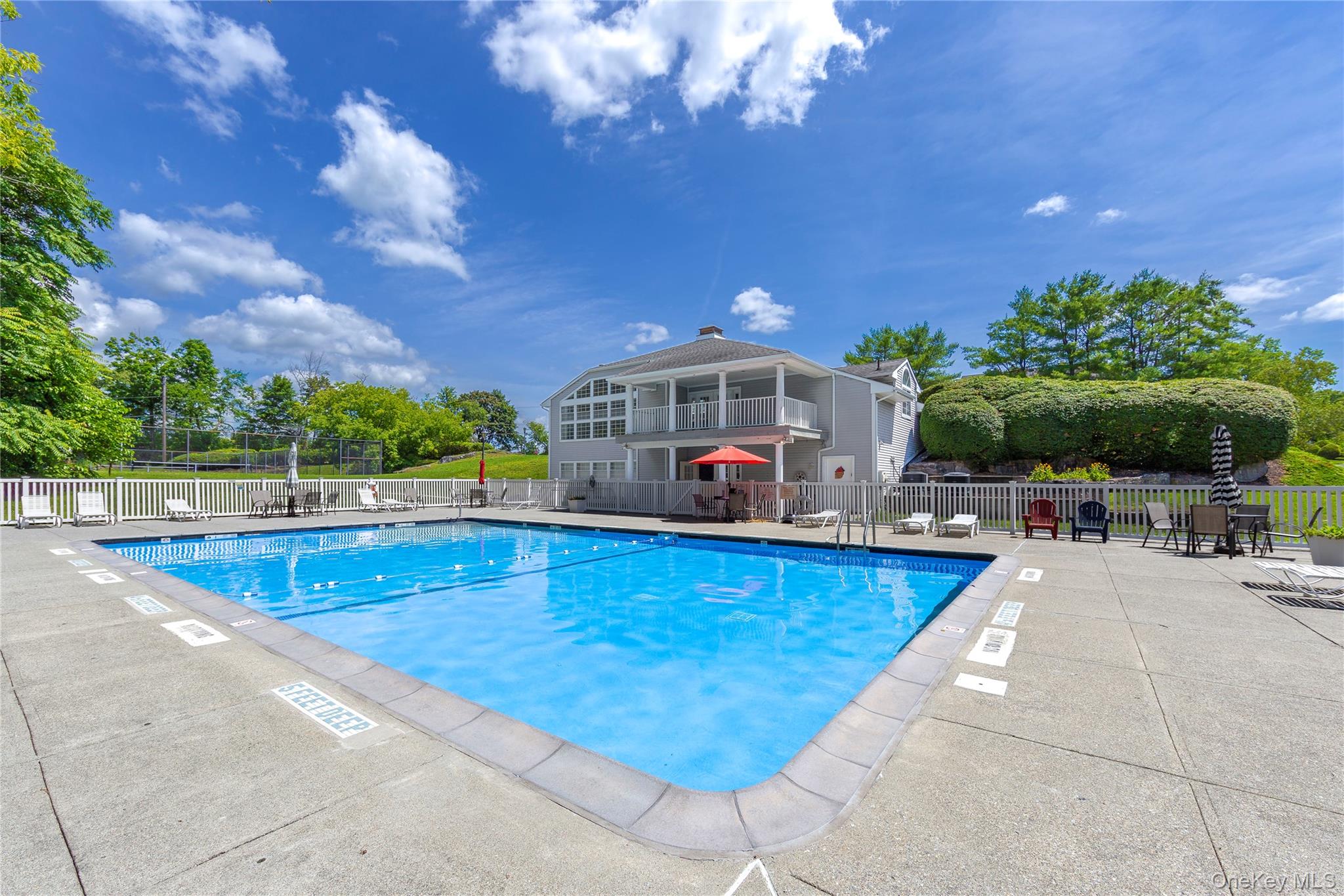 16 Evergreen Way