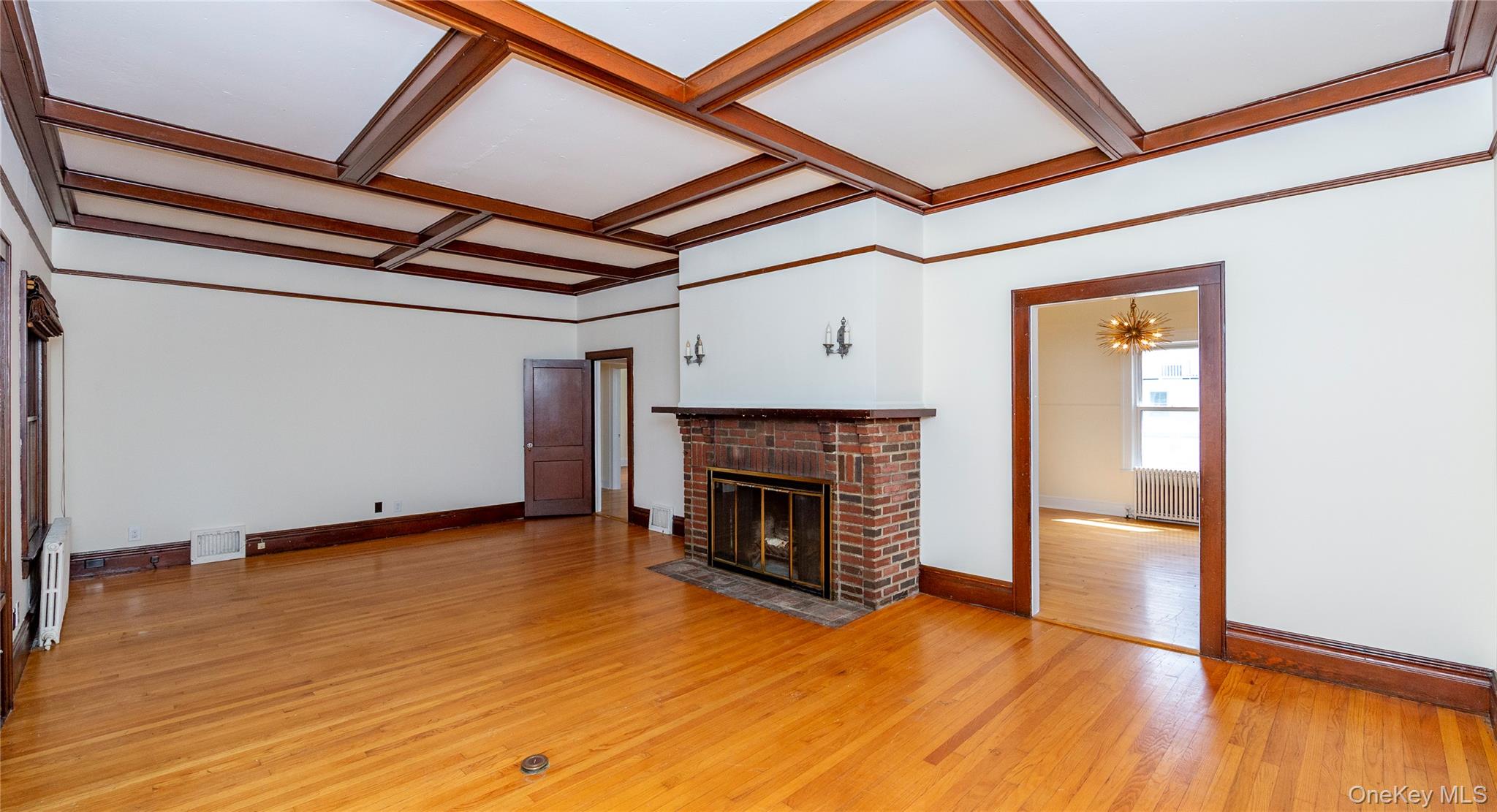 140 E Main Street Unit: 1