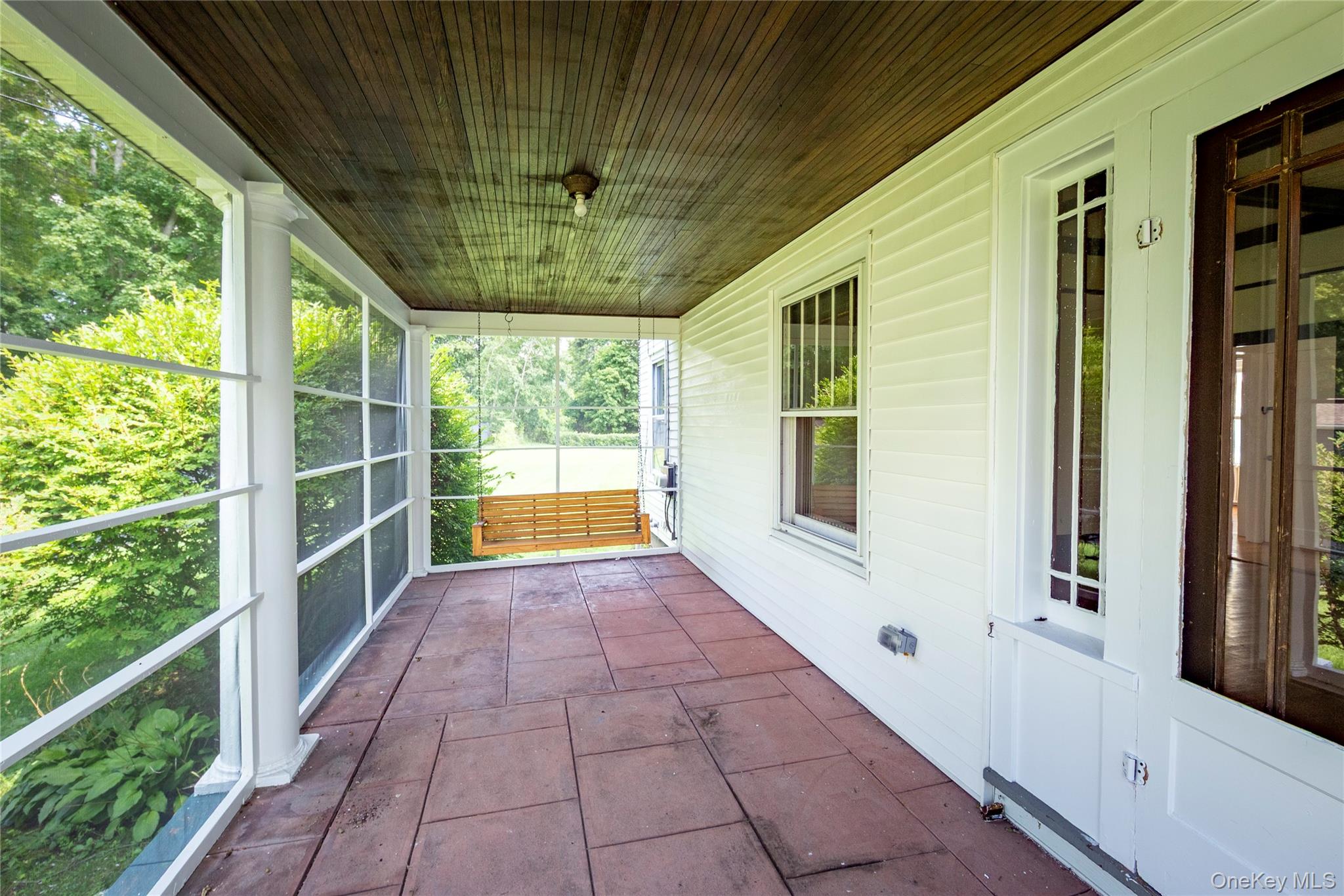 140 E Main Street Unit: 1