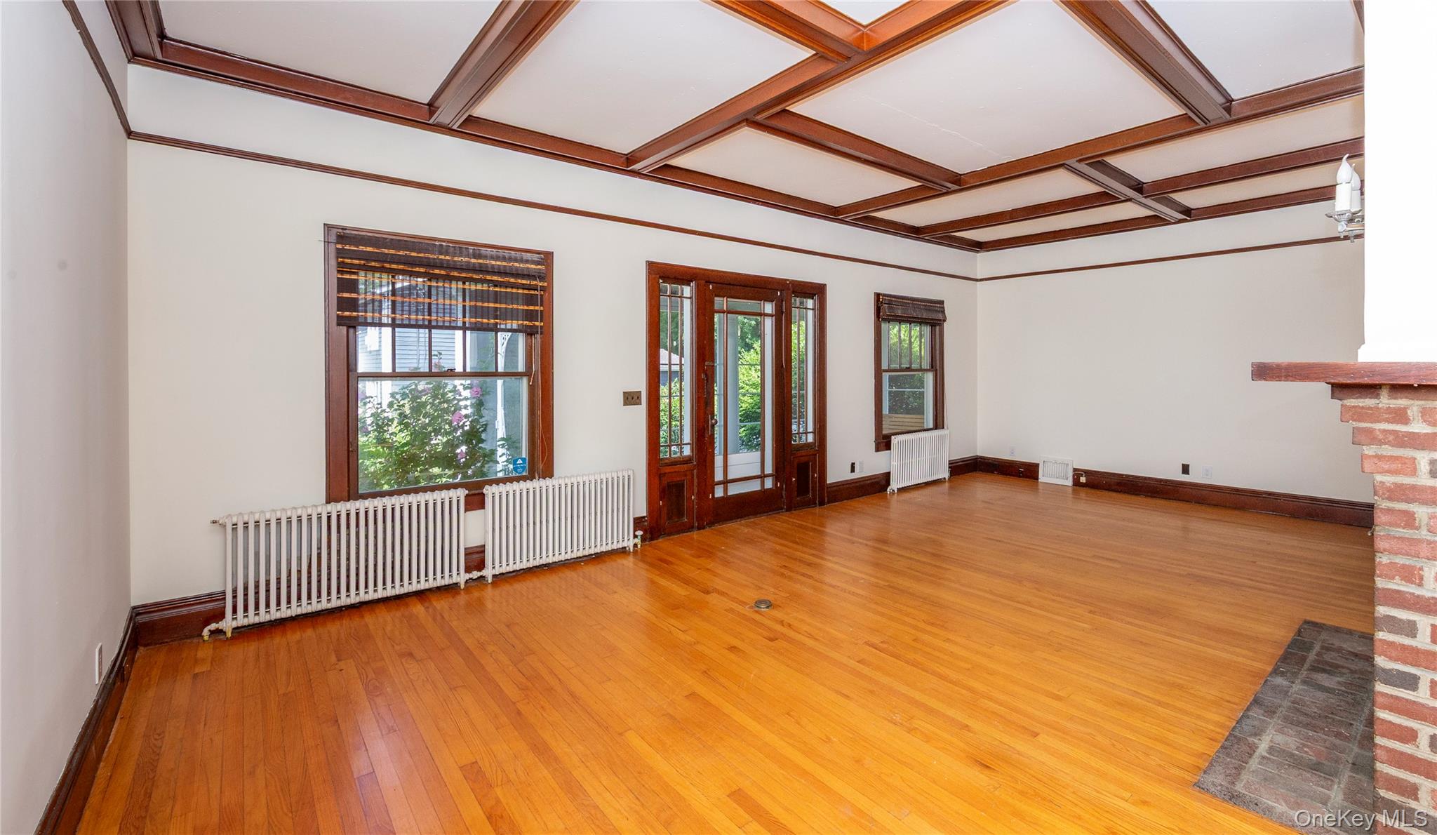 140 E Main Street Unit: 1