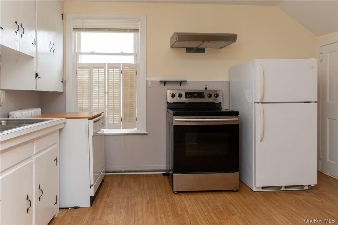 140 E Main Street Unit: 2