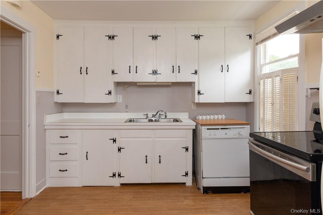 140 E Main Street Unit: 2