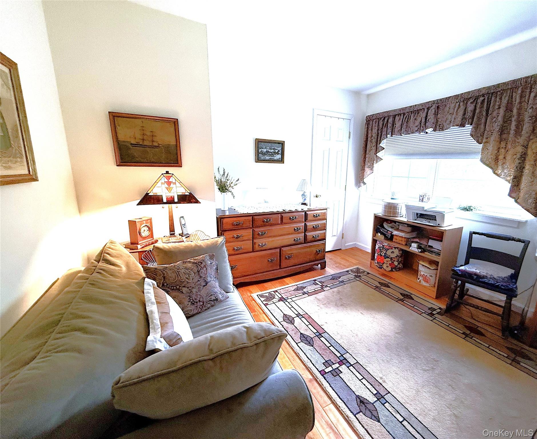 41 W Deer Trail