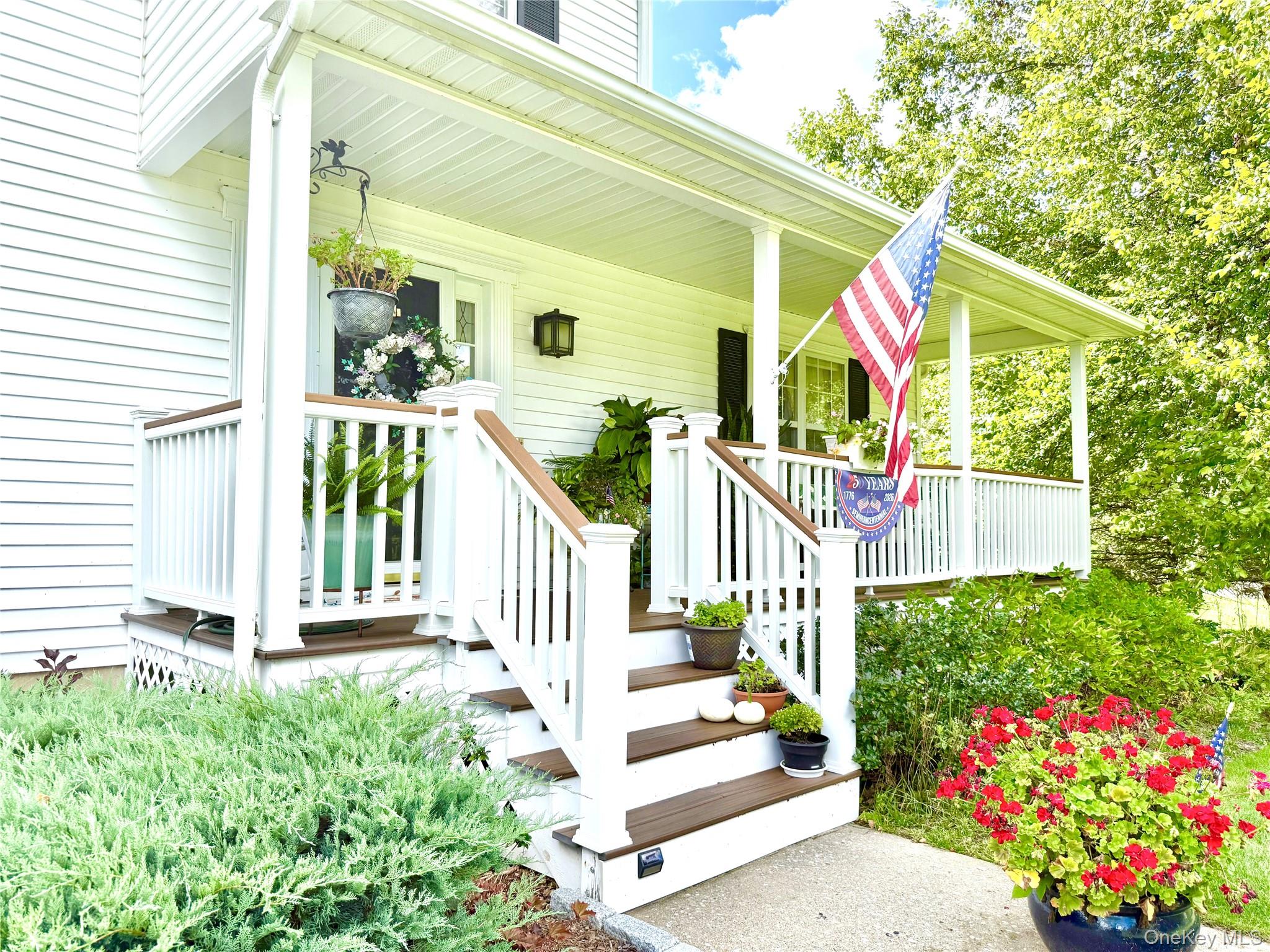 41 W Deer Trail