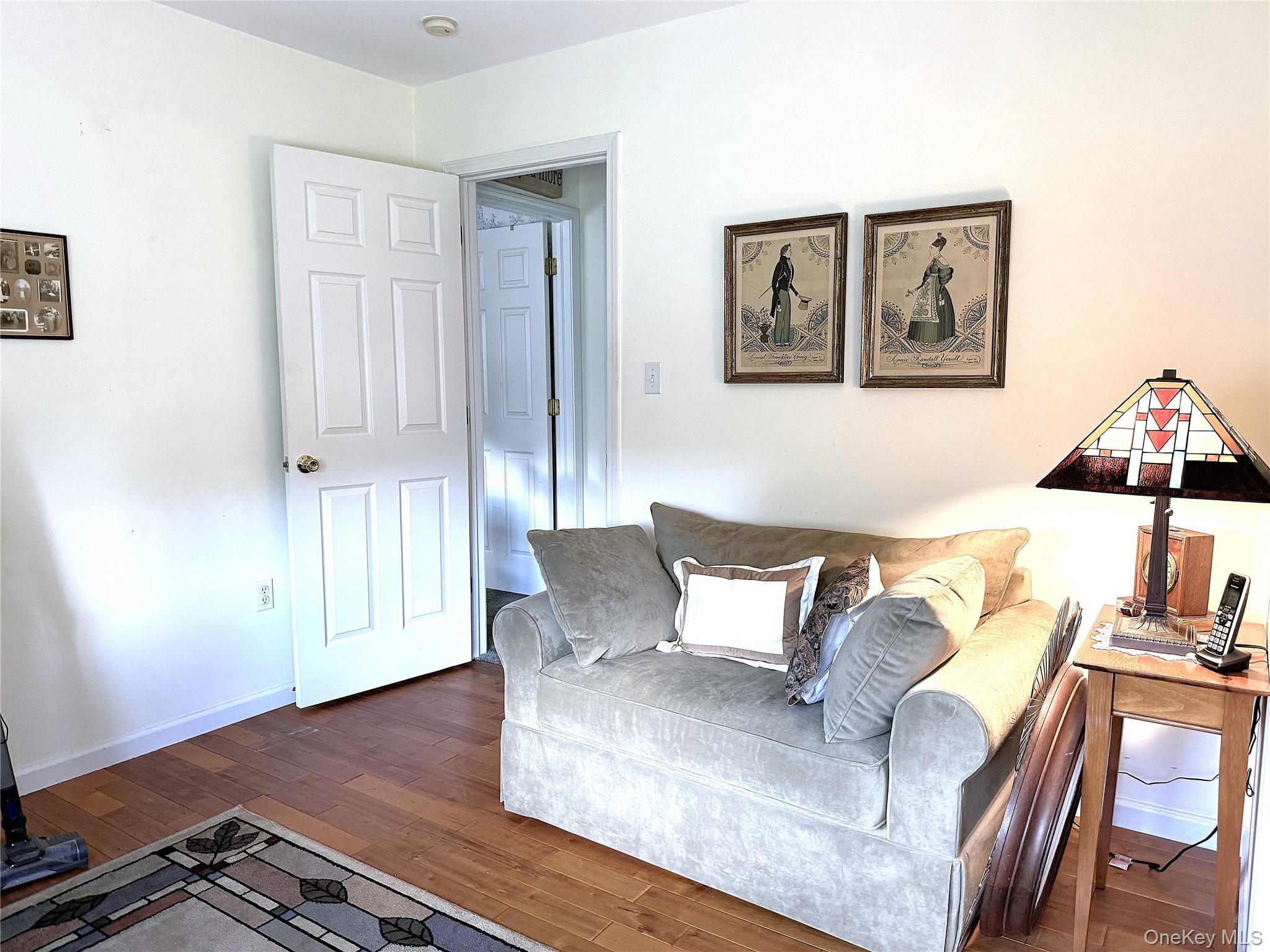 41 W Deer Trail