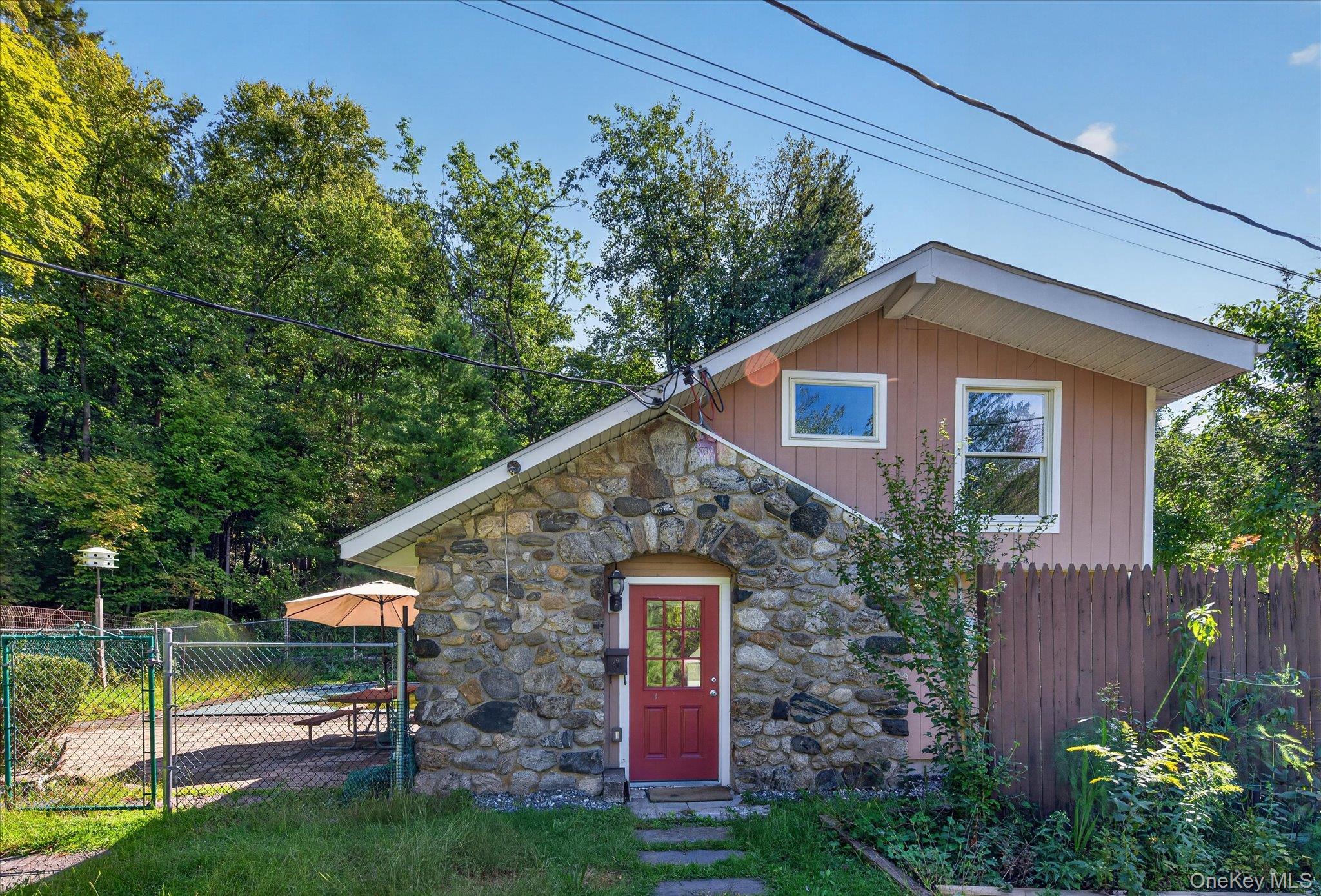 109 Pines Bridge Road