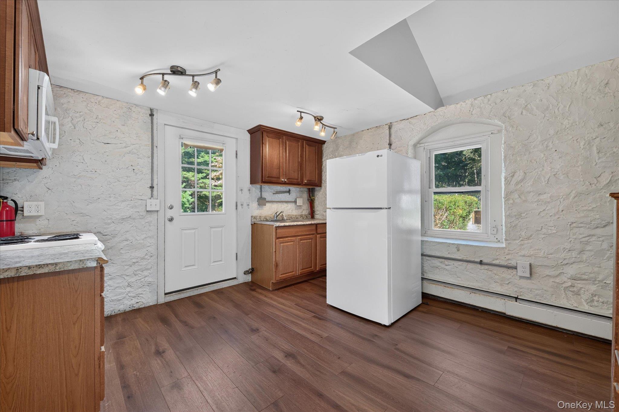 109 Pines Bridge Road
