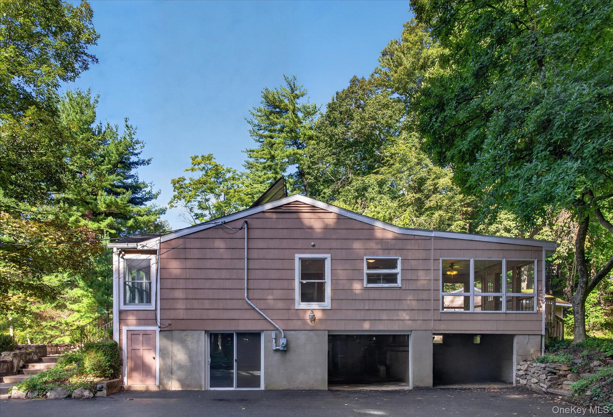 109 Pines Bridge Road