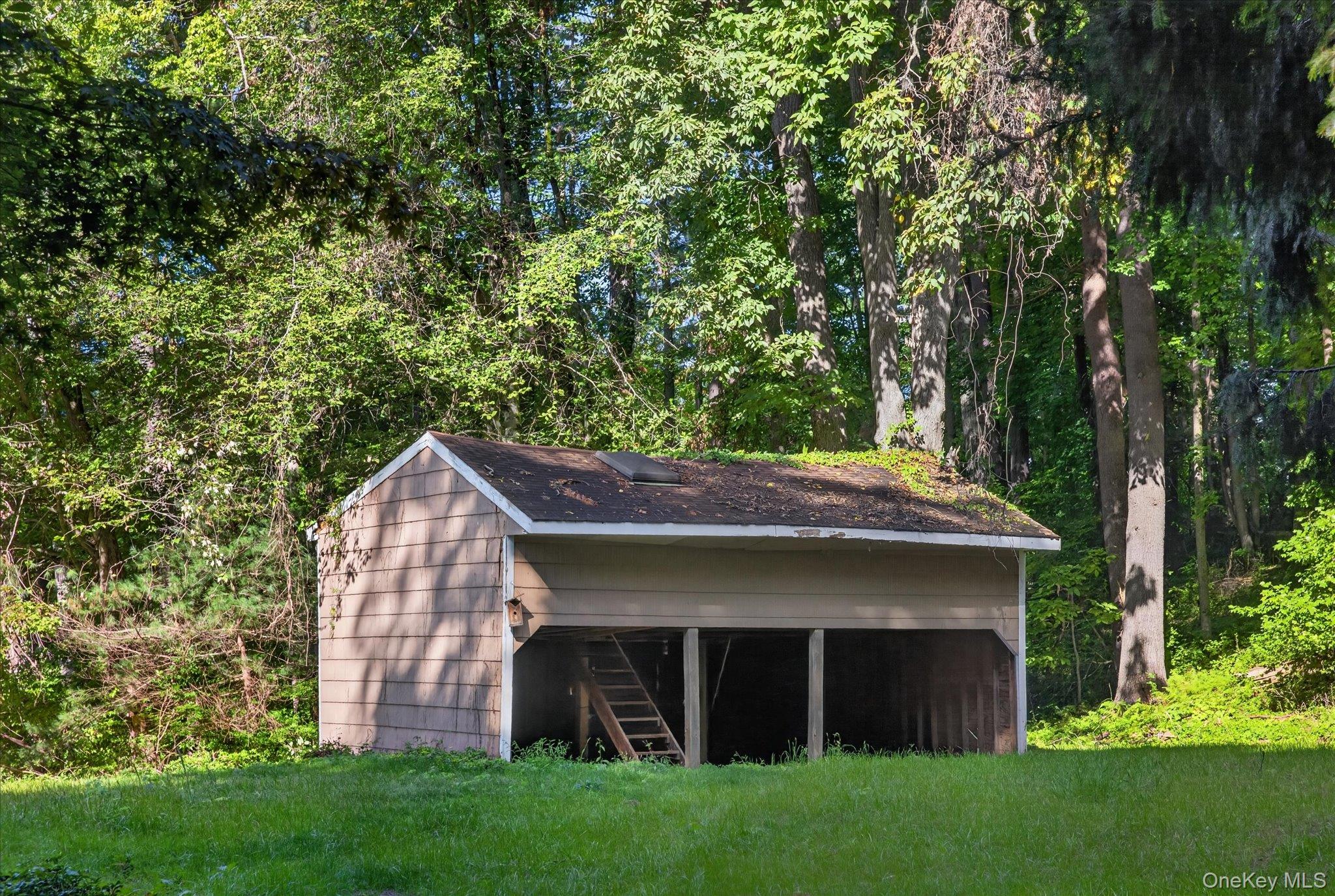 109 Pines Bridge Road