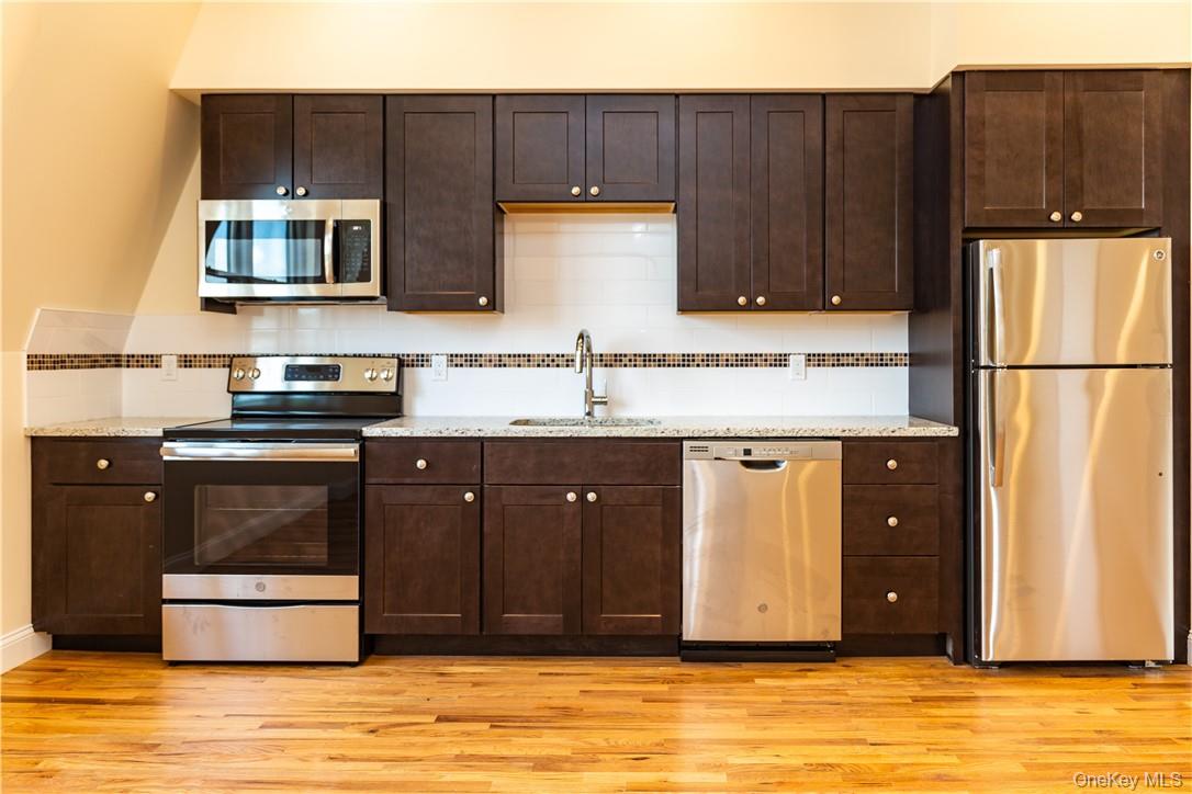 23 E Main Street Unit: 3A